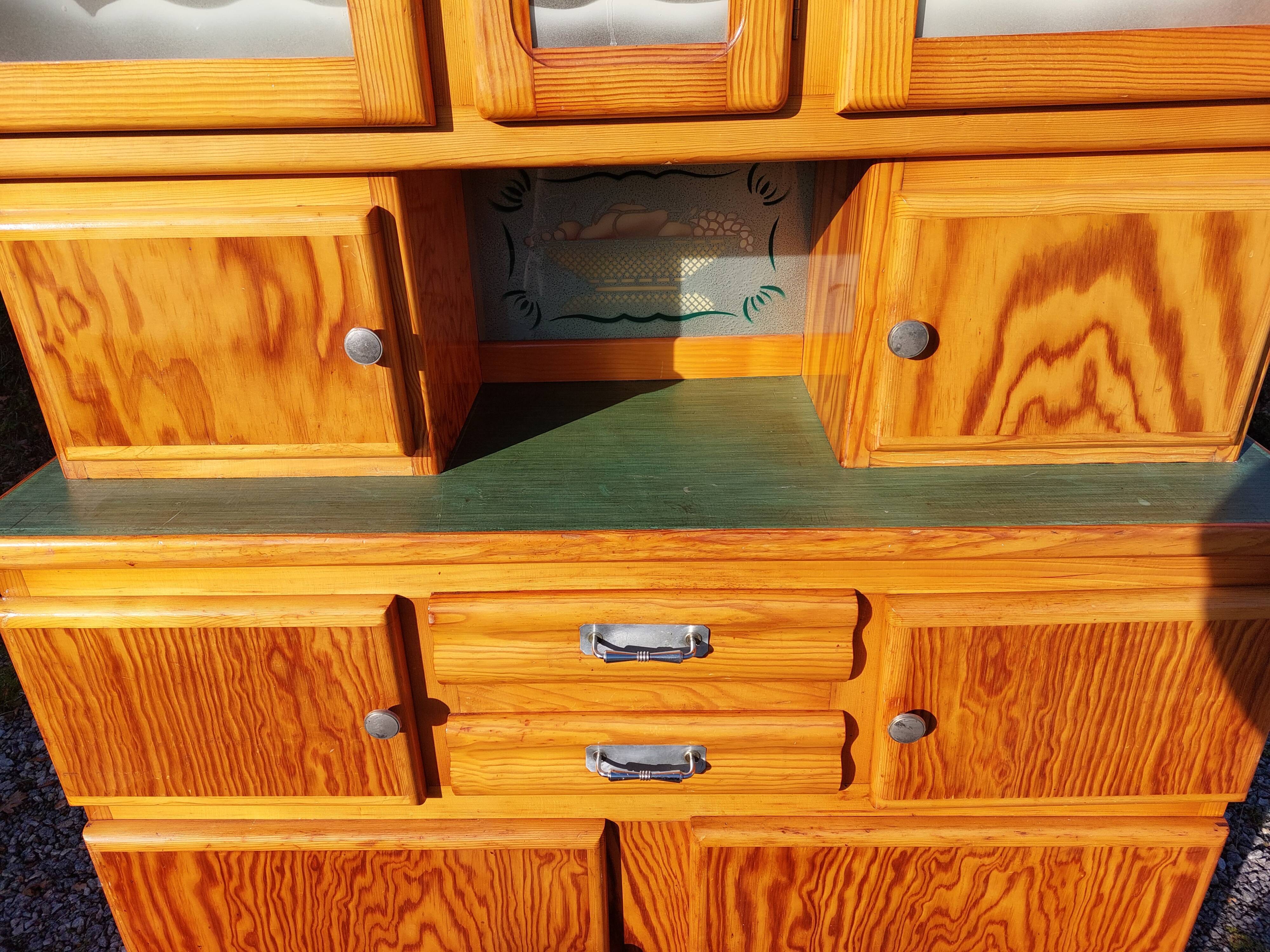 Whole Mado buffet, golden honey color