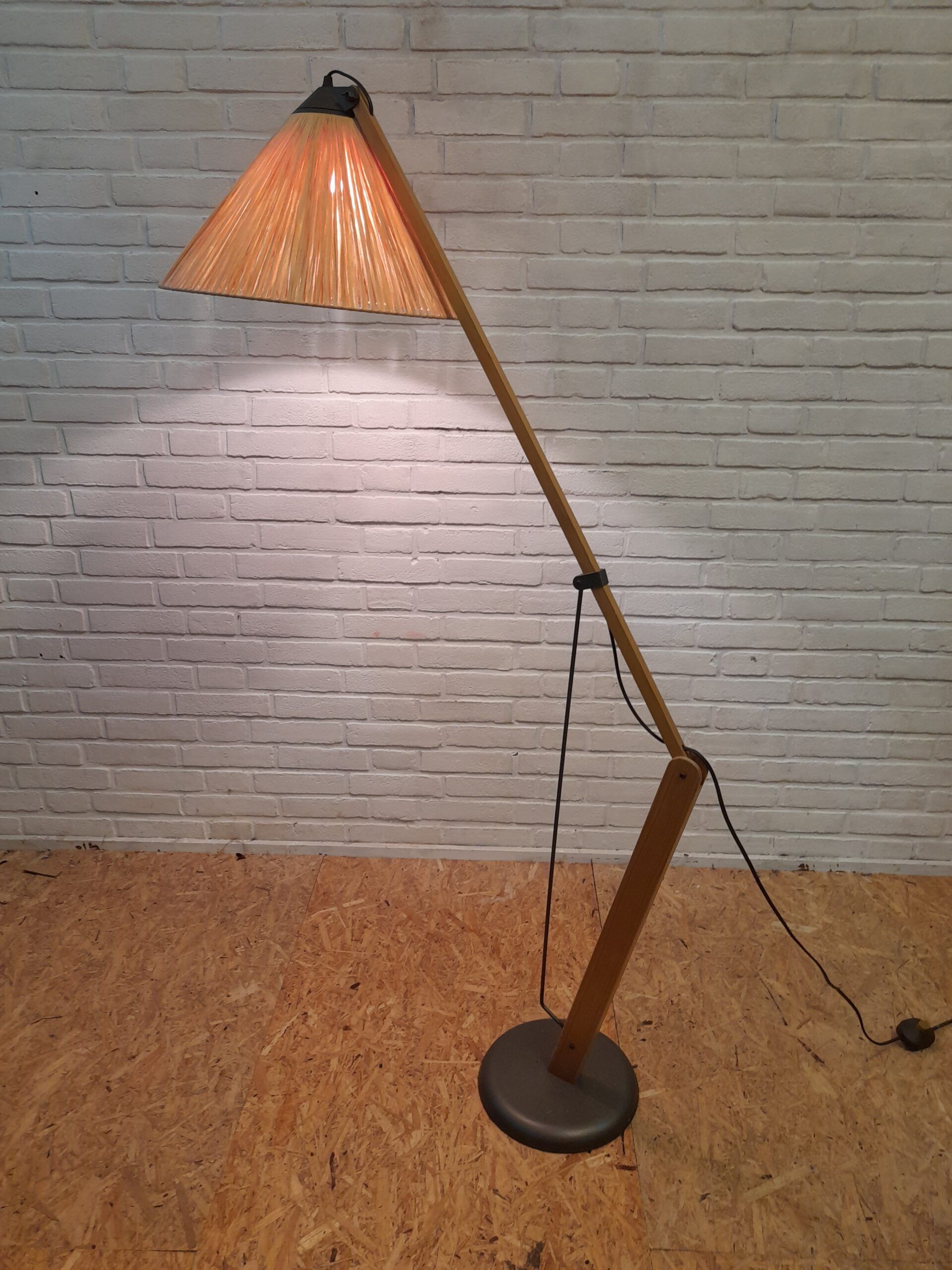 Temde floor lamp