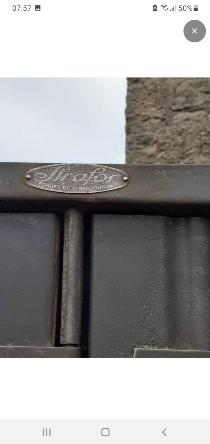 Strafor locker room furniture