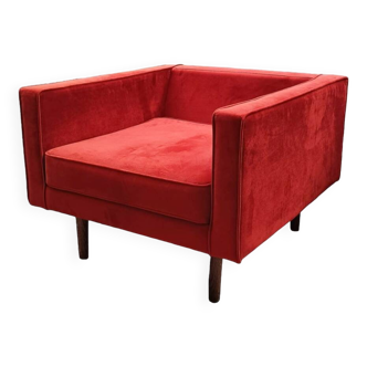 Square copper-colored fireside chair