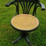 Swivel office armchair Thonet