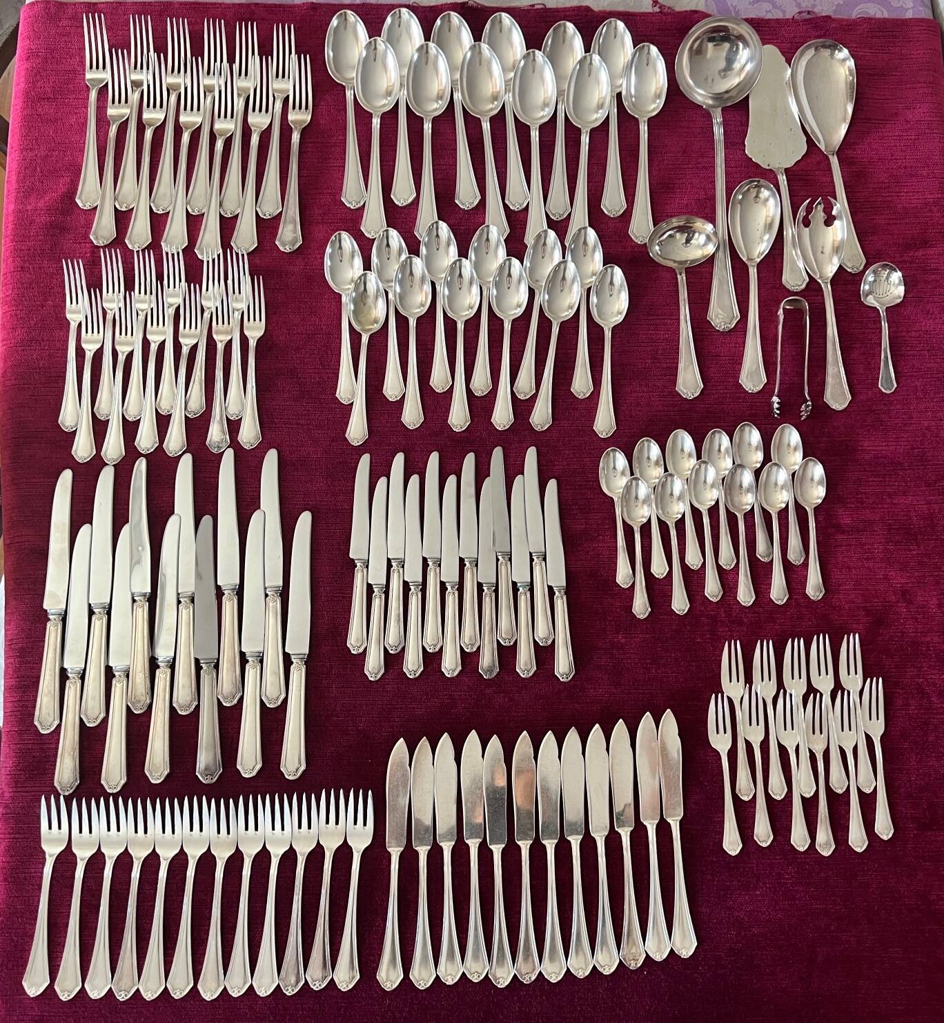 Wiskerman cutlery for 12 people - 127 pieces.