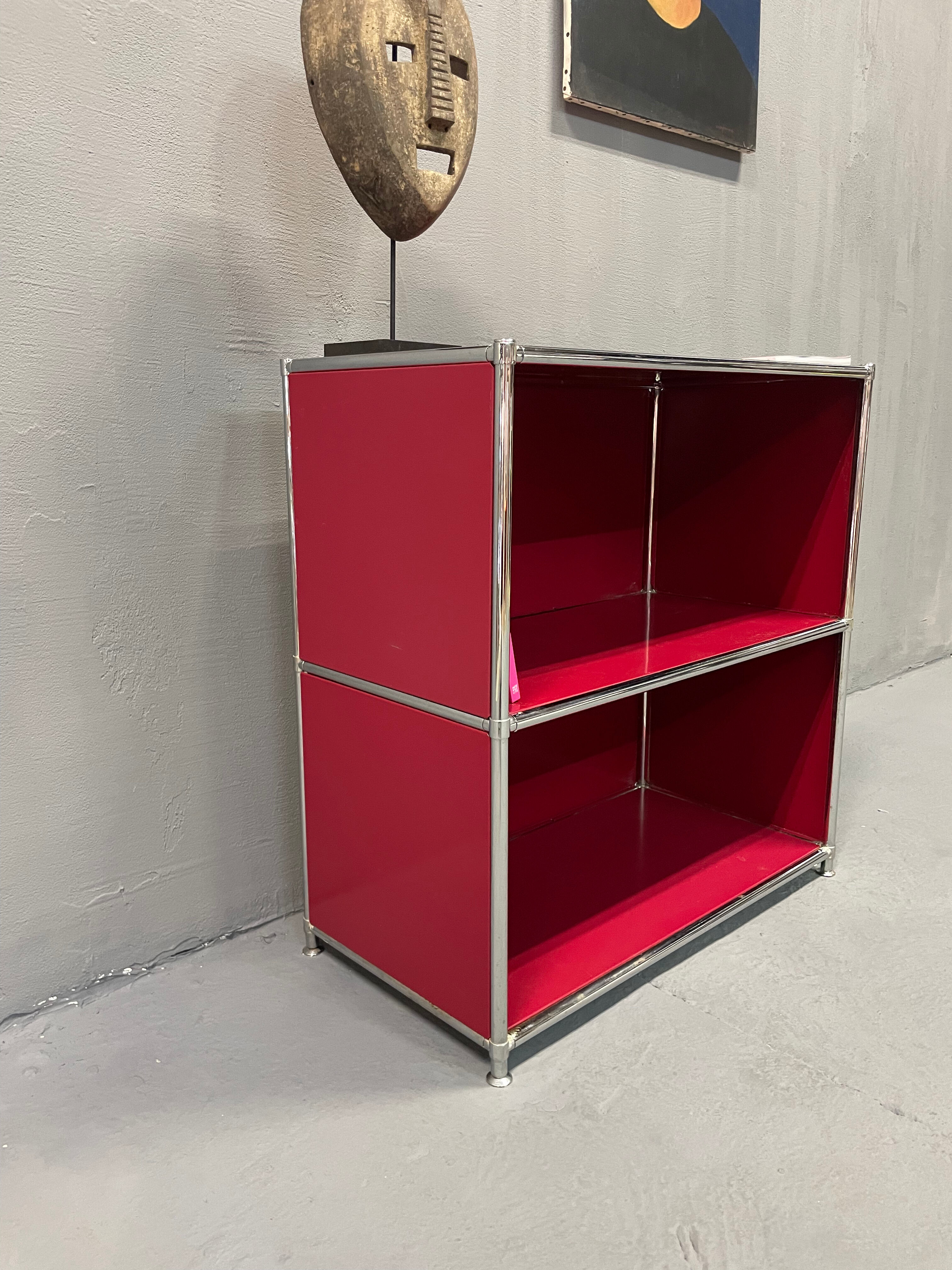 Red USM Haller Library