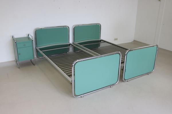 Vintage Tubular Chrome Chamber Set