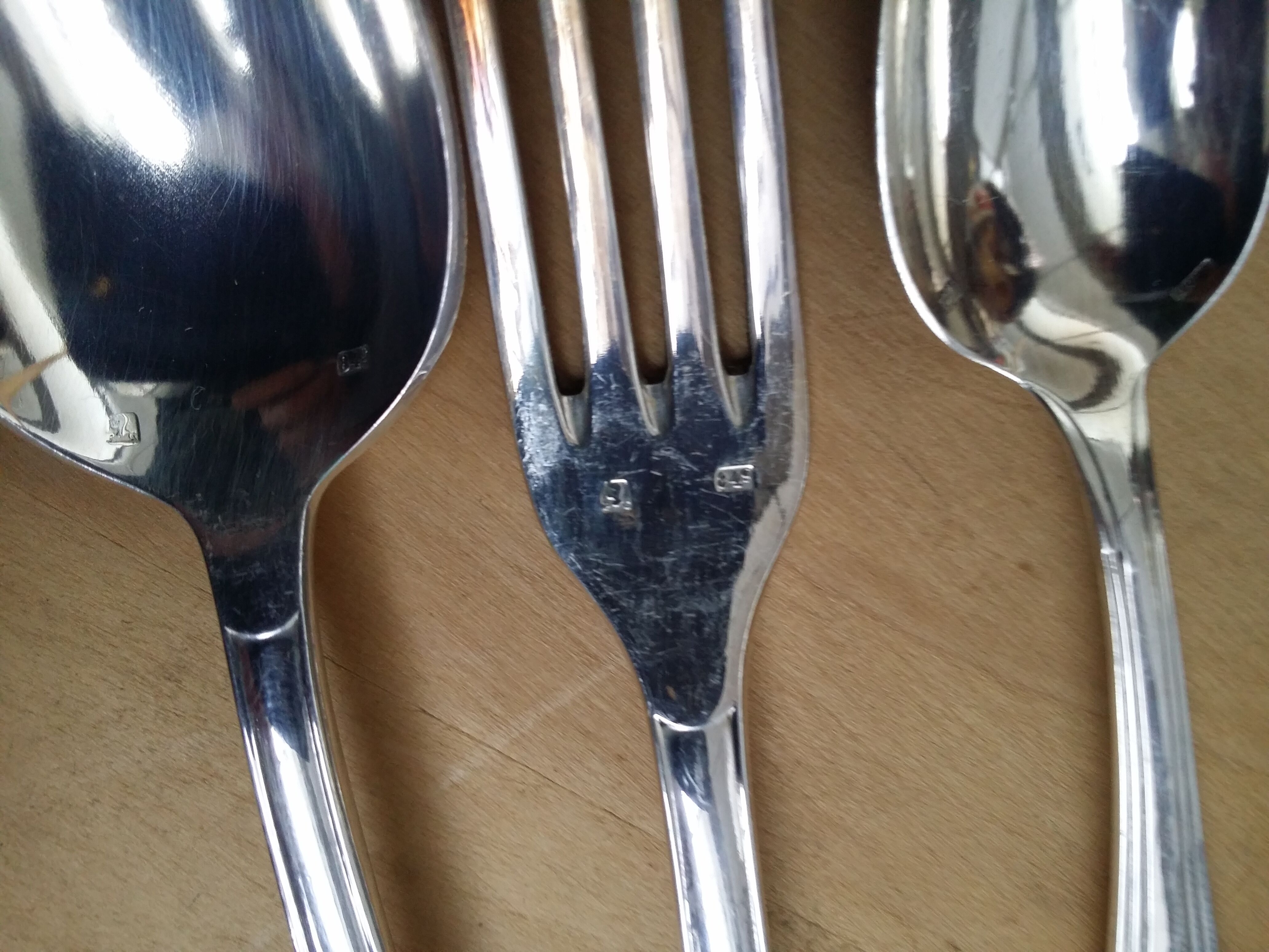 Silver or silver metal housewife