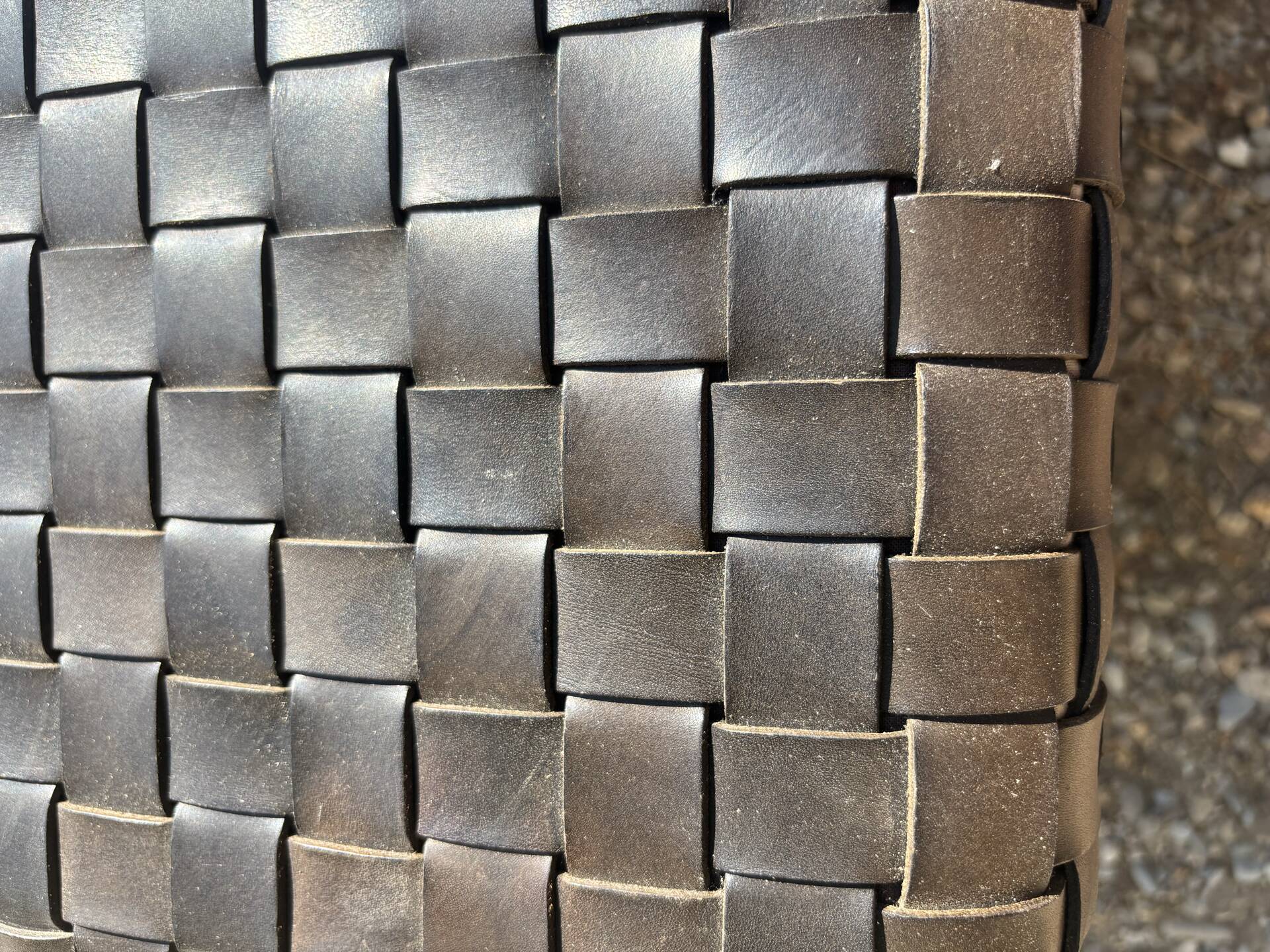 Pouf Dama Enzo Mari for Arte & Cuoio in woven leather
