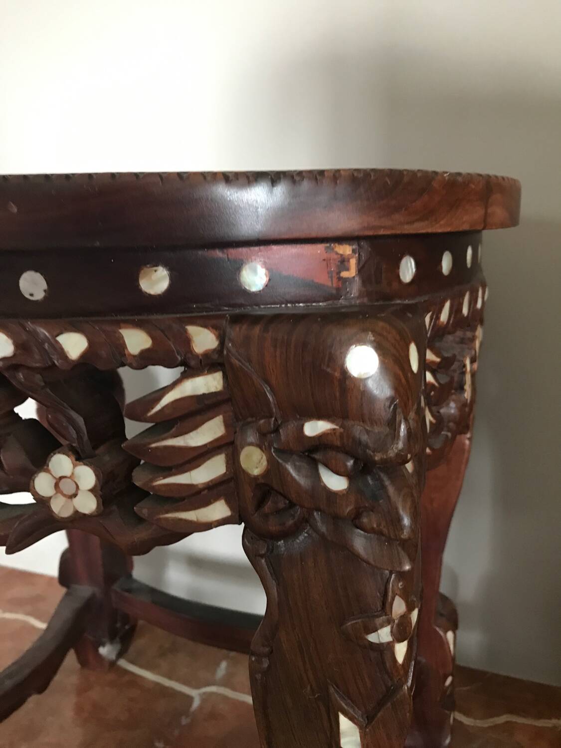 Table sellette chine nacre