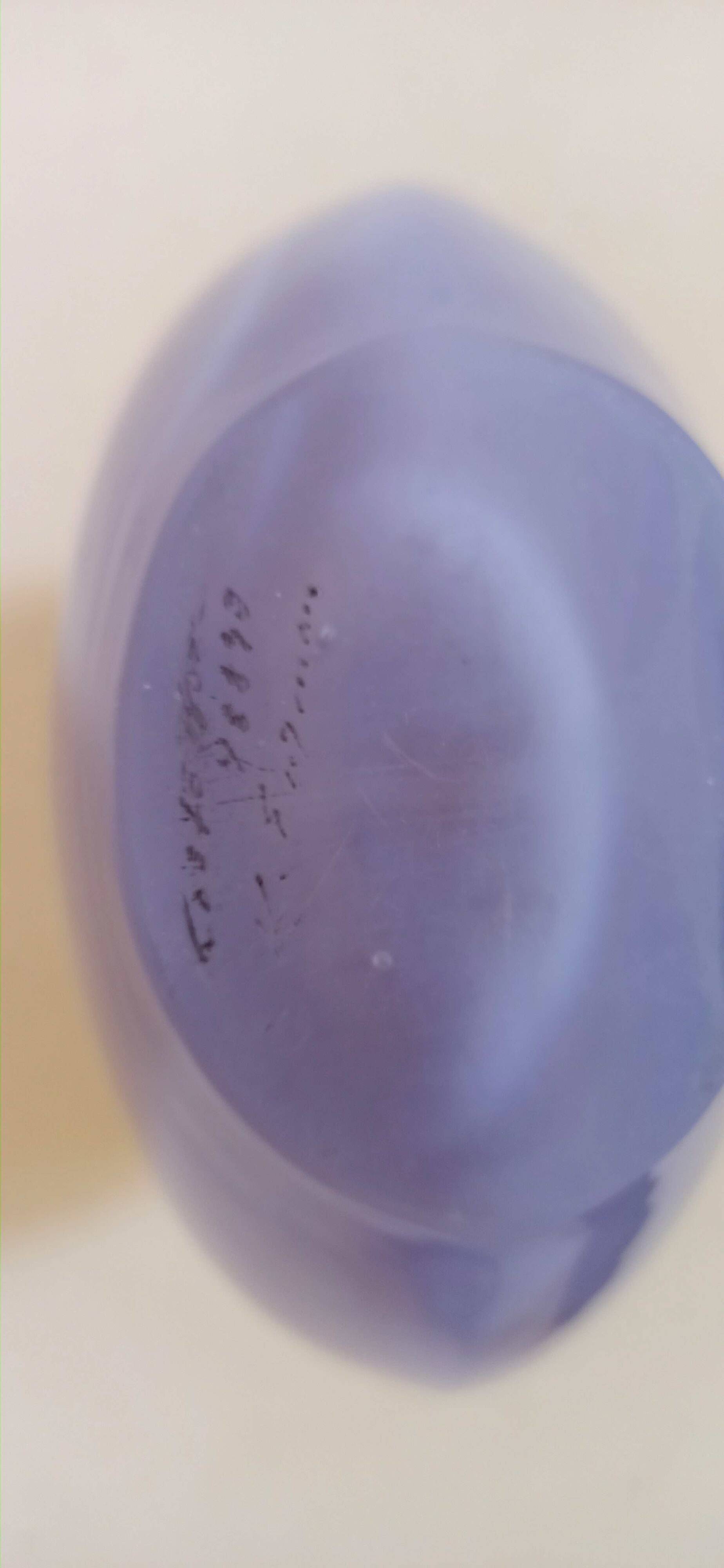 Vase Bleu lavande signé Kjell Engman Années 80 Hauteur 24,5 cm