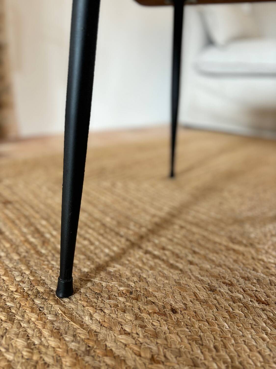 Coffee table with compass legs