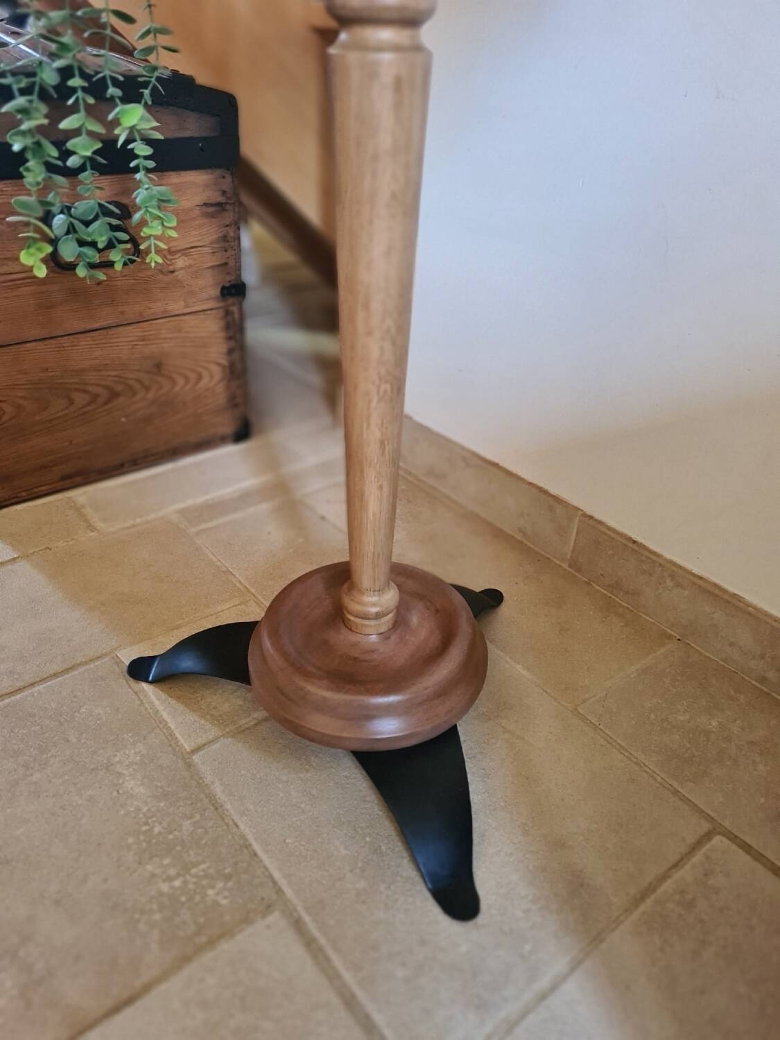 Vintage pedestal table or side table