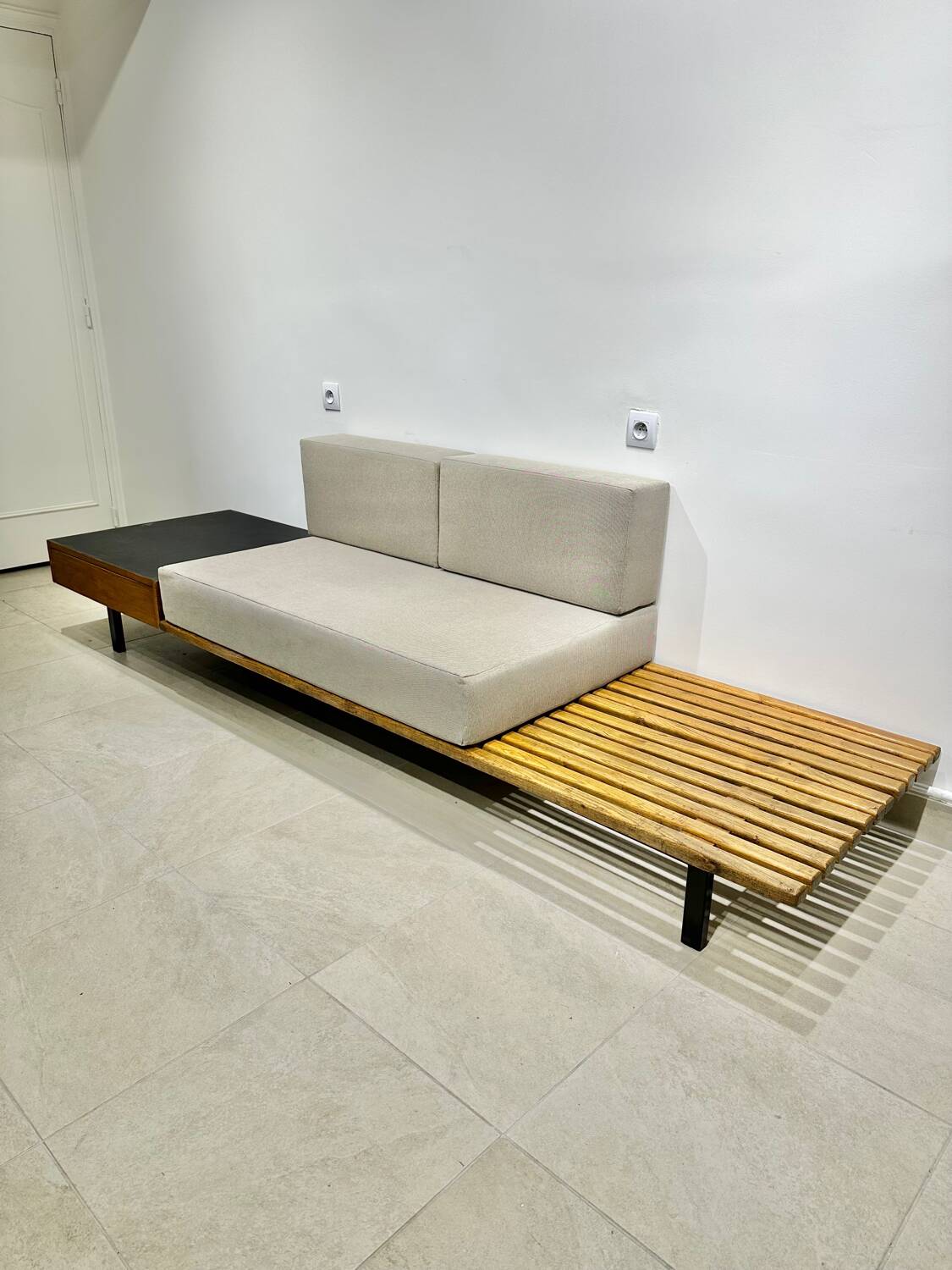 Charlotte Perriand box seat