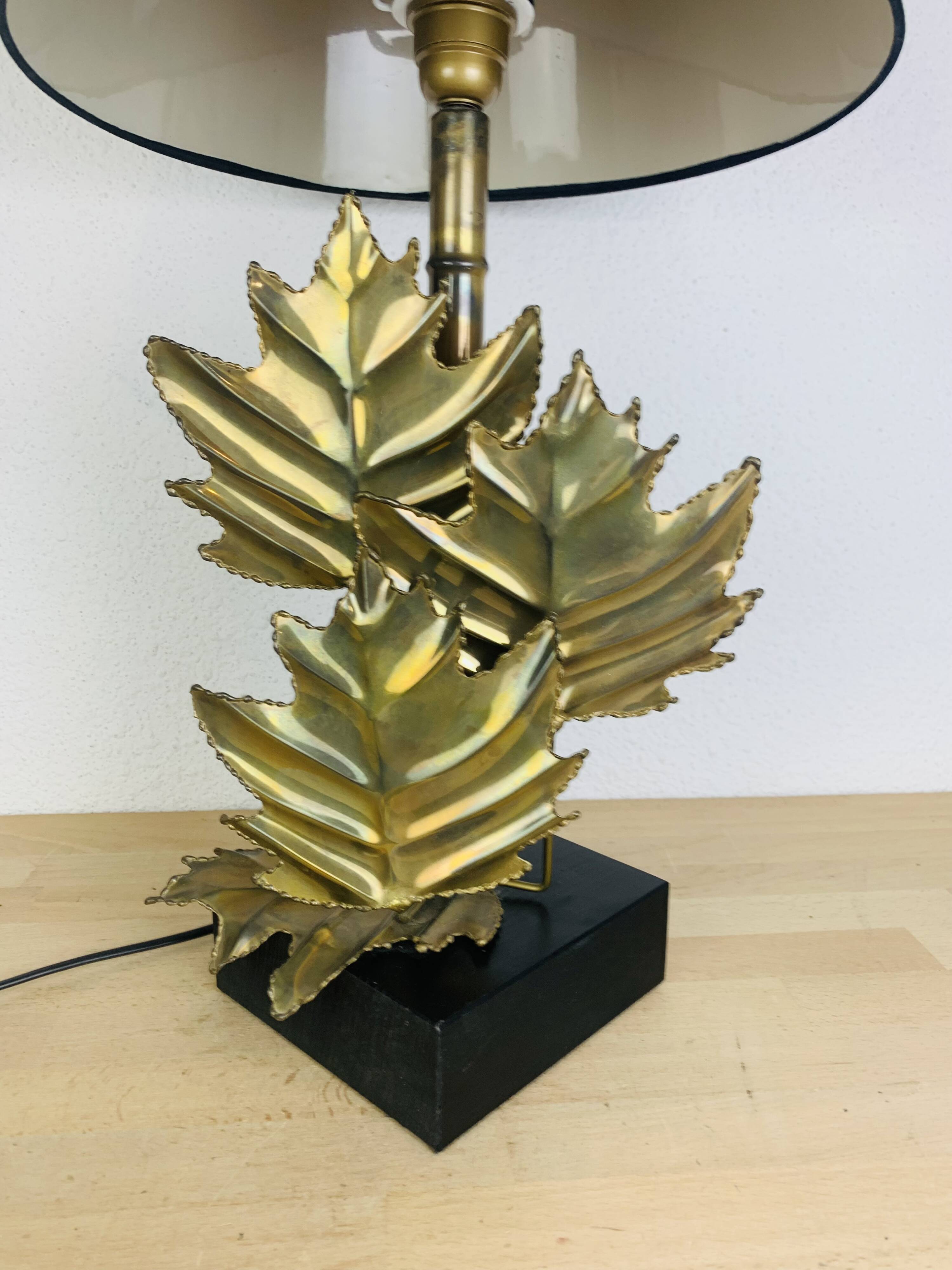 Bamboo and gold leaf lamp, Hollywood Regency style, 1970s