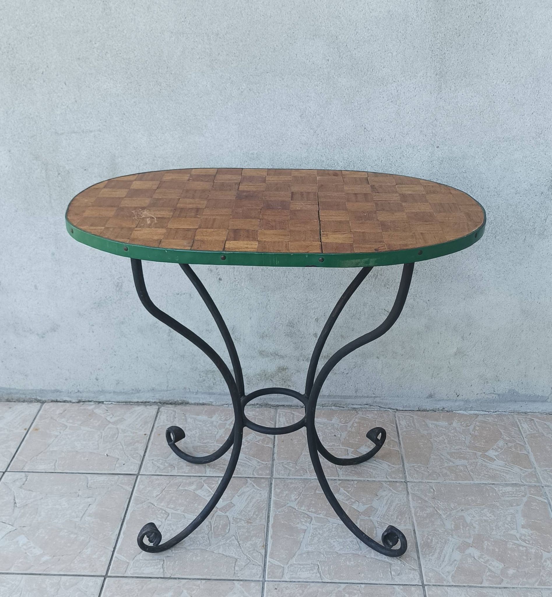 Table bistrot en fer forgé et noyer