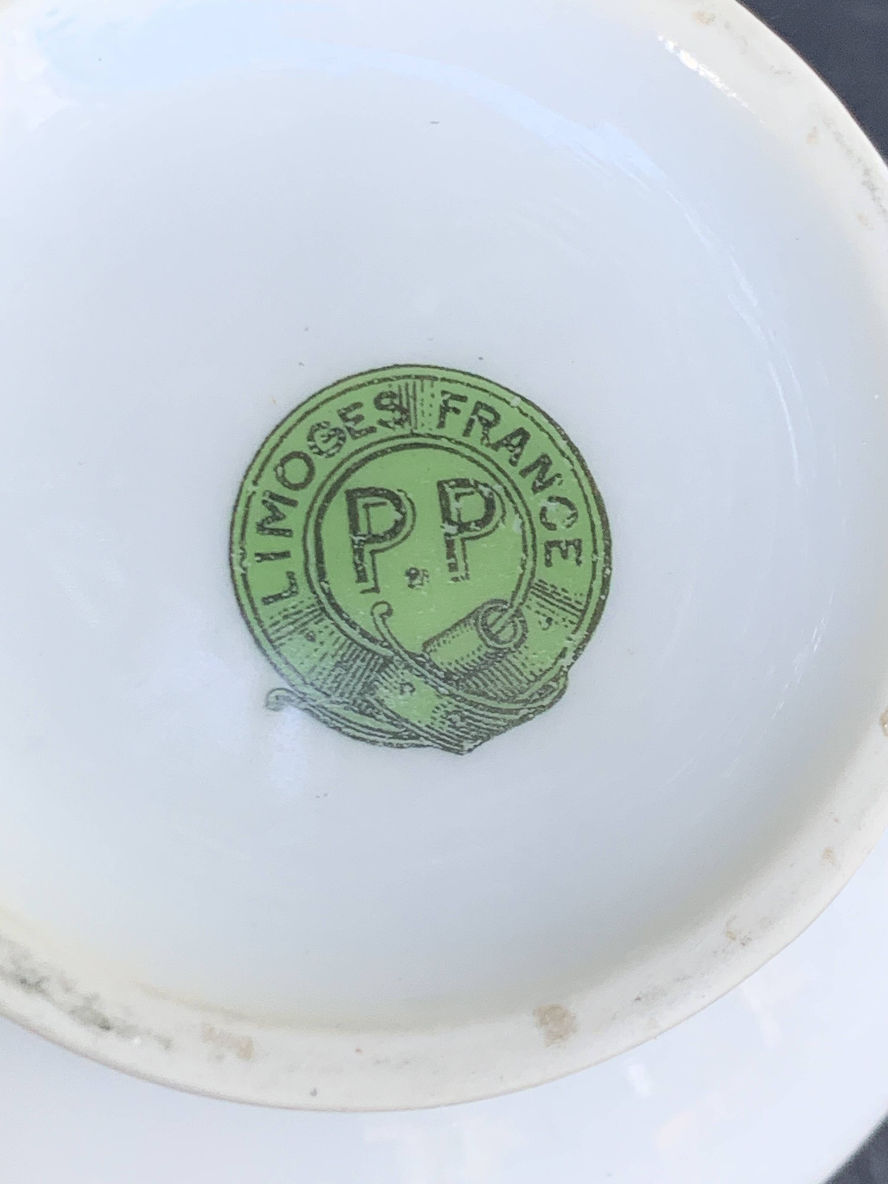 Sucrier et pot a lait, PP limoges france, porcelaine blanche art deco
