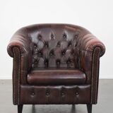 Classic English-style Chesterfield club armchair in cowhide leather