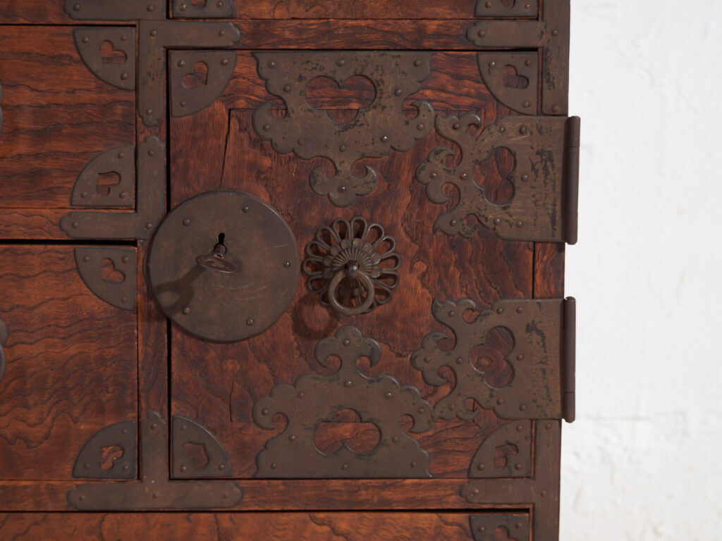 Antique storage chest – Meiji / Taishō period (c.1868-1926) #34