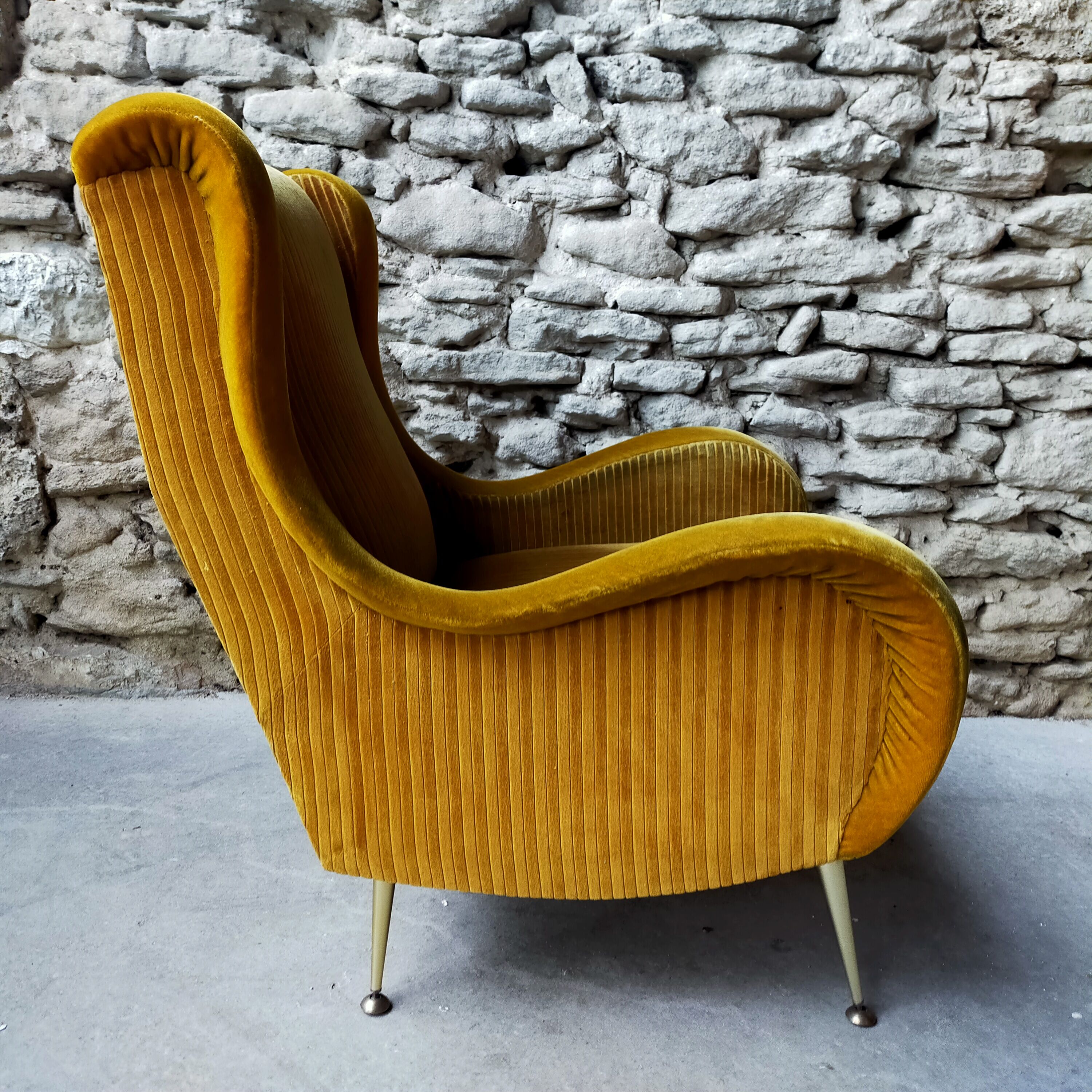 Pair of Italian design armchairs