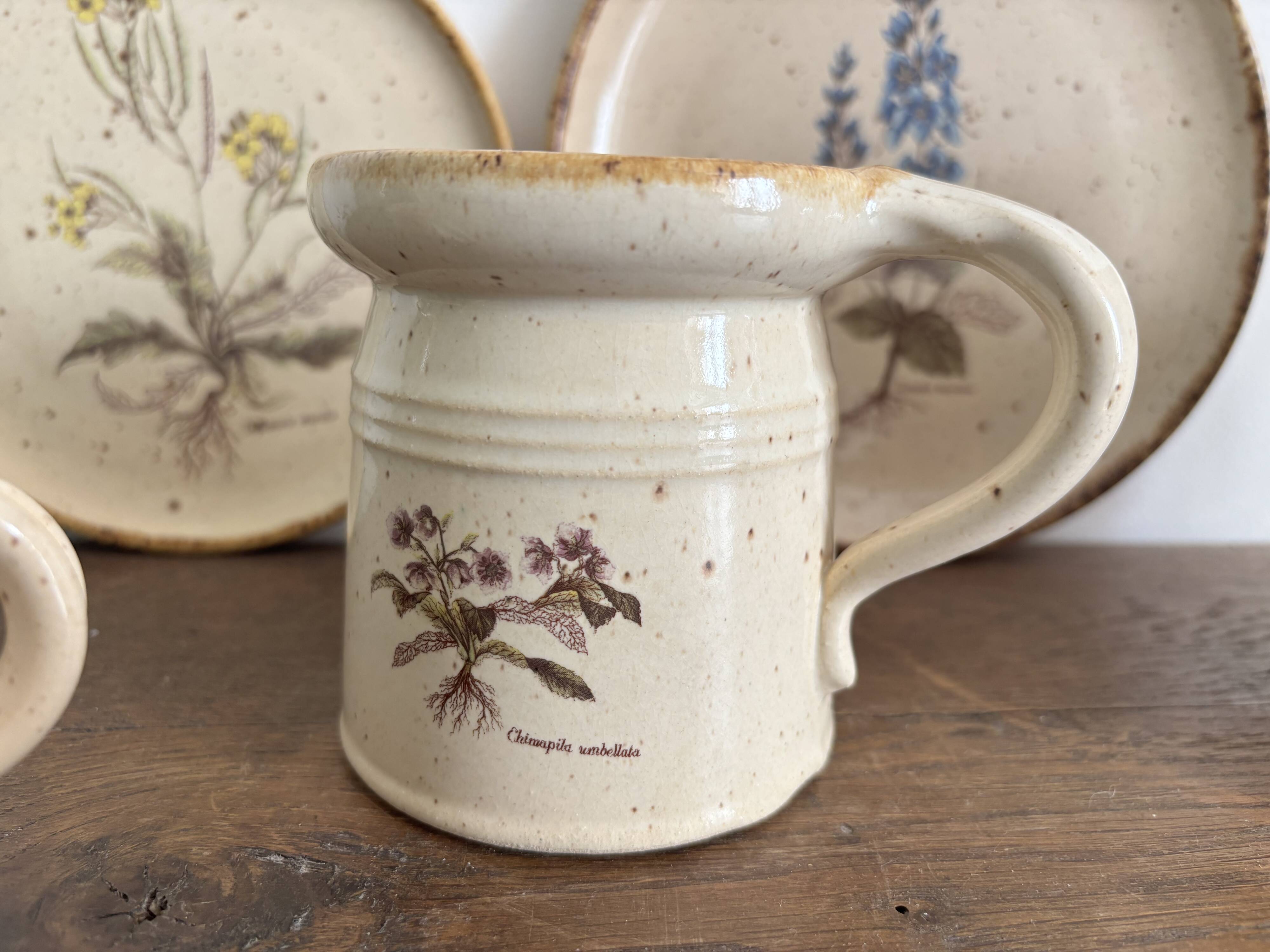 Vintage stoneware set – Botanical decoration / wildflowers – 1970s