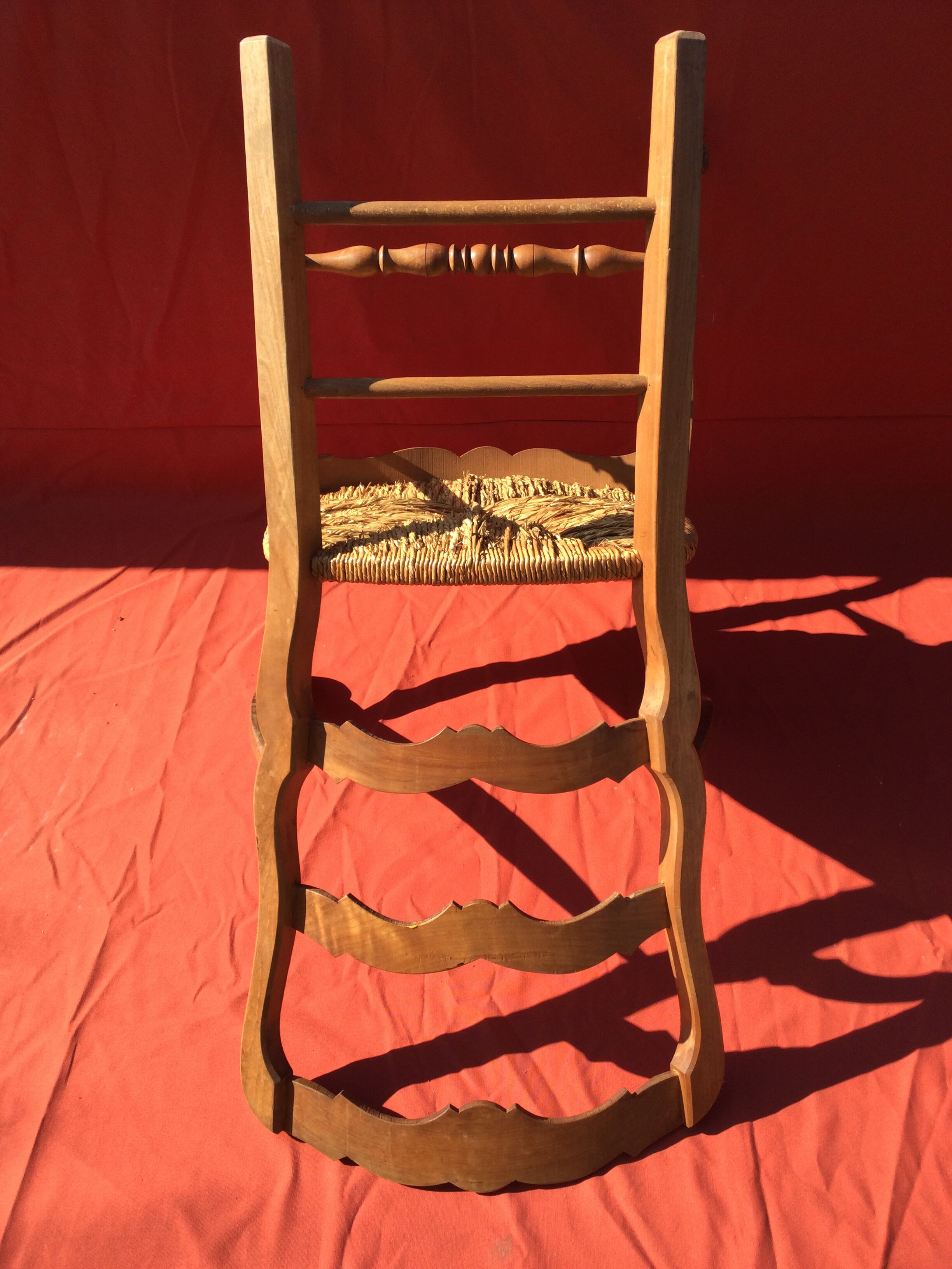 Rustic chair Louis XV mulched in cherry