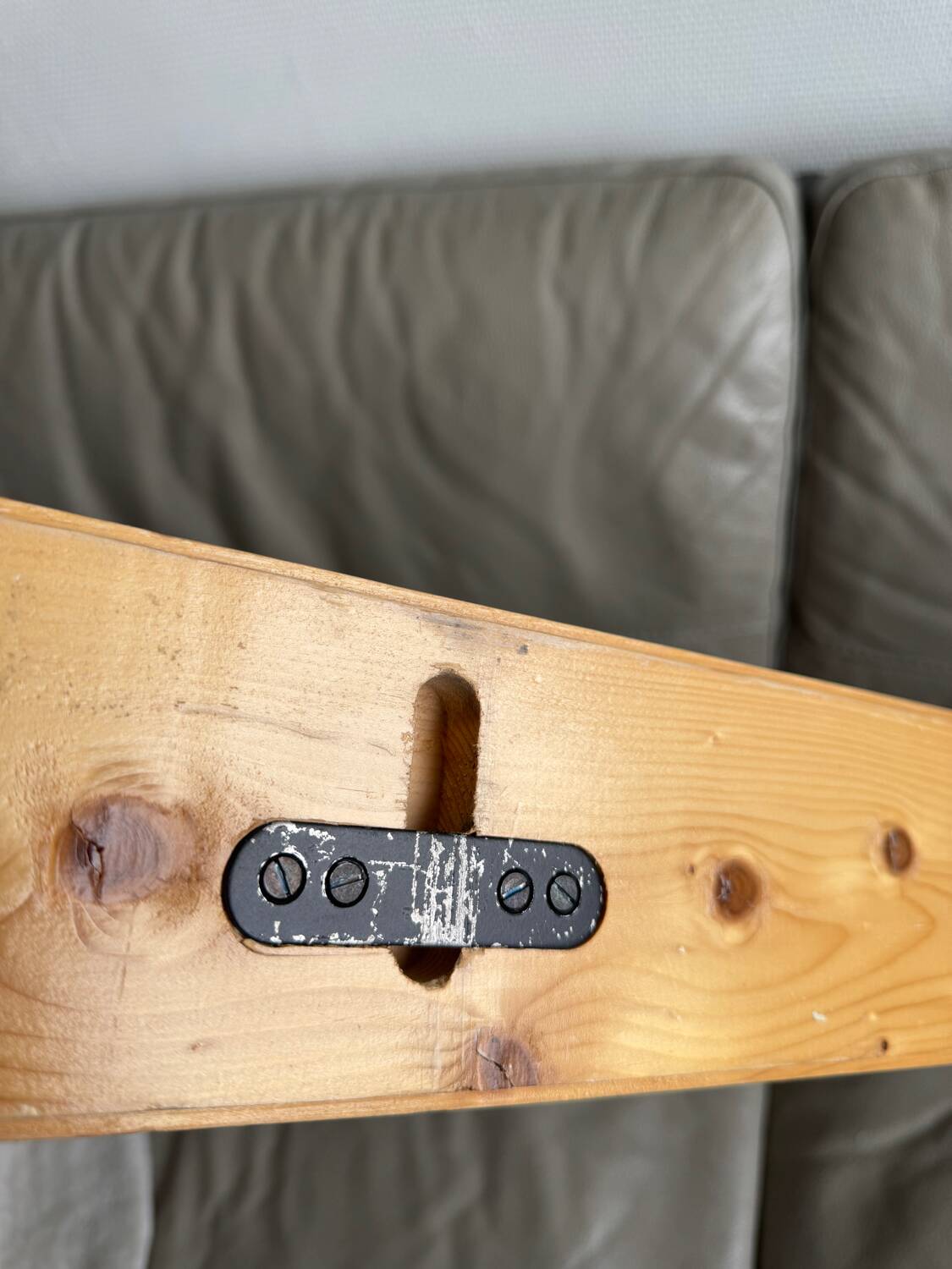 Porte manteau Charlotte Perriand en pin