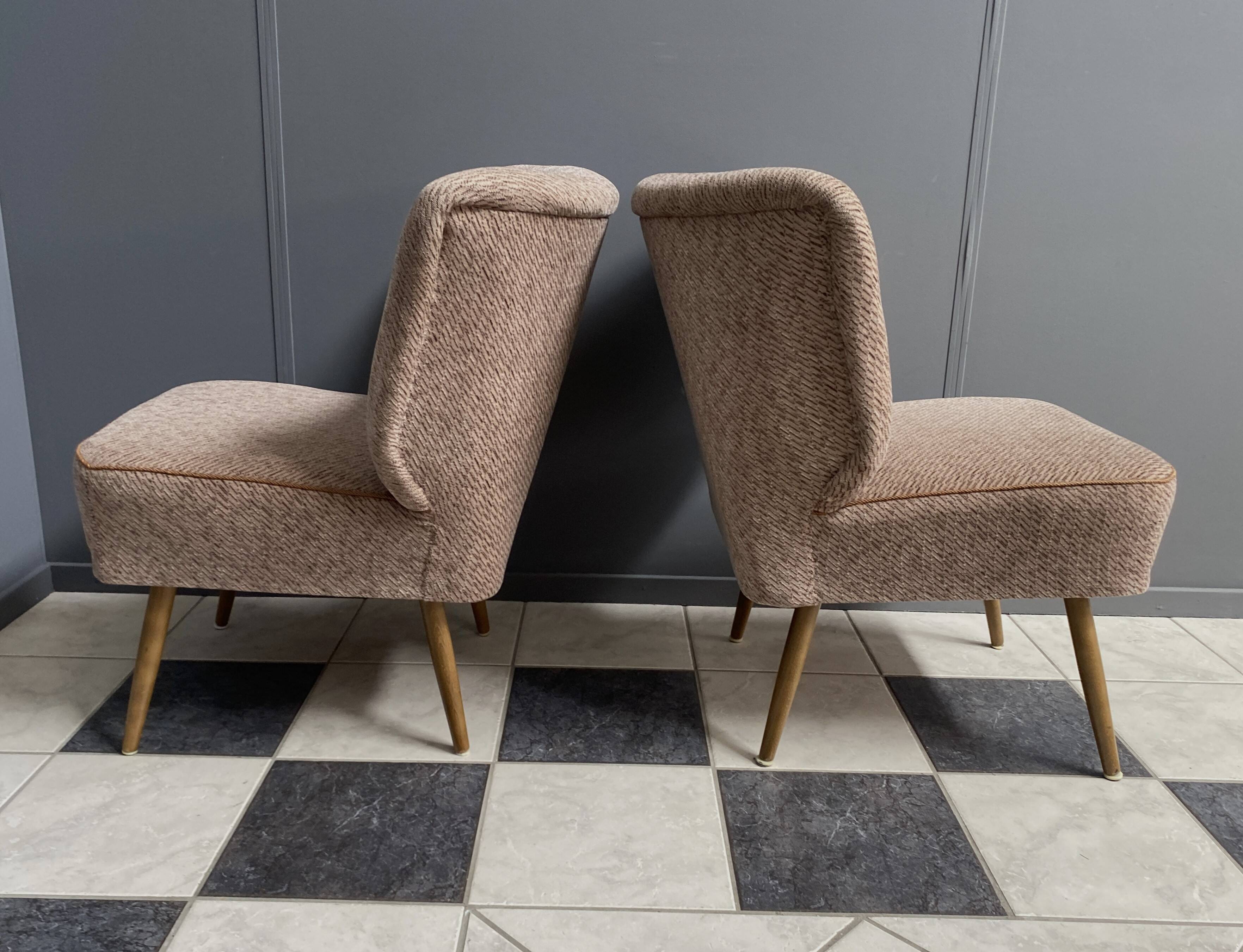 ensemble de 2 chaises de cocktail marron des années 1960