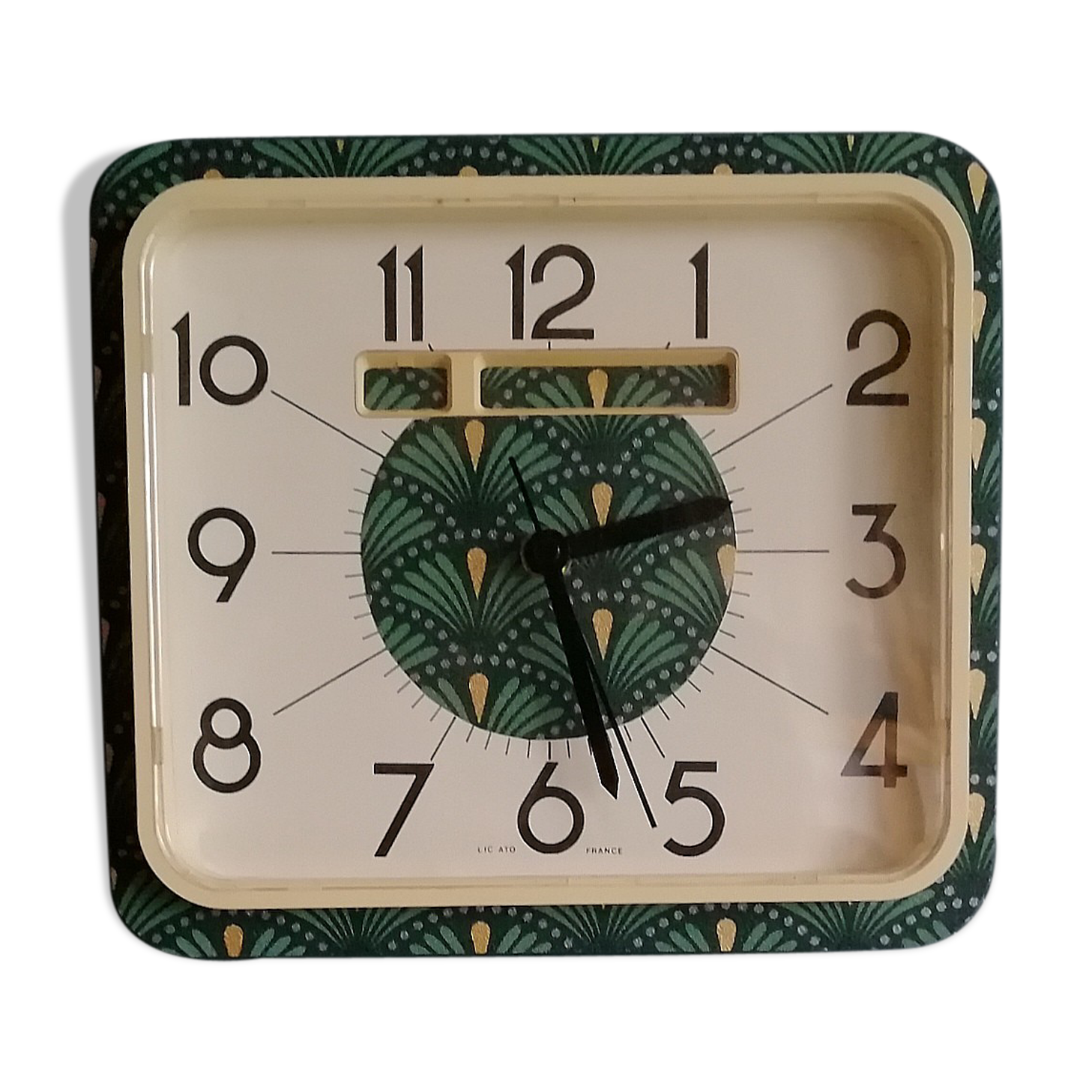 Horloge vintage pendule murale "verte dorée"