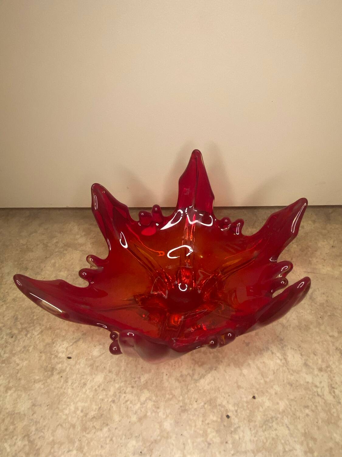 Italian Murano glass cup vase