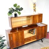 buffet vintage avec un élément supplémentaire