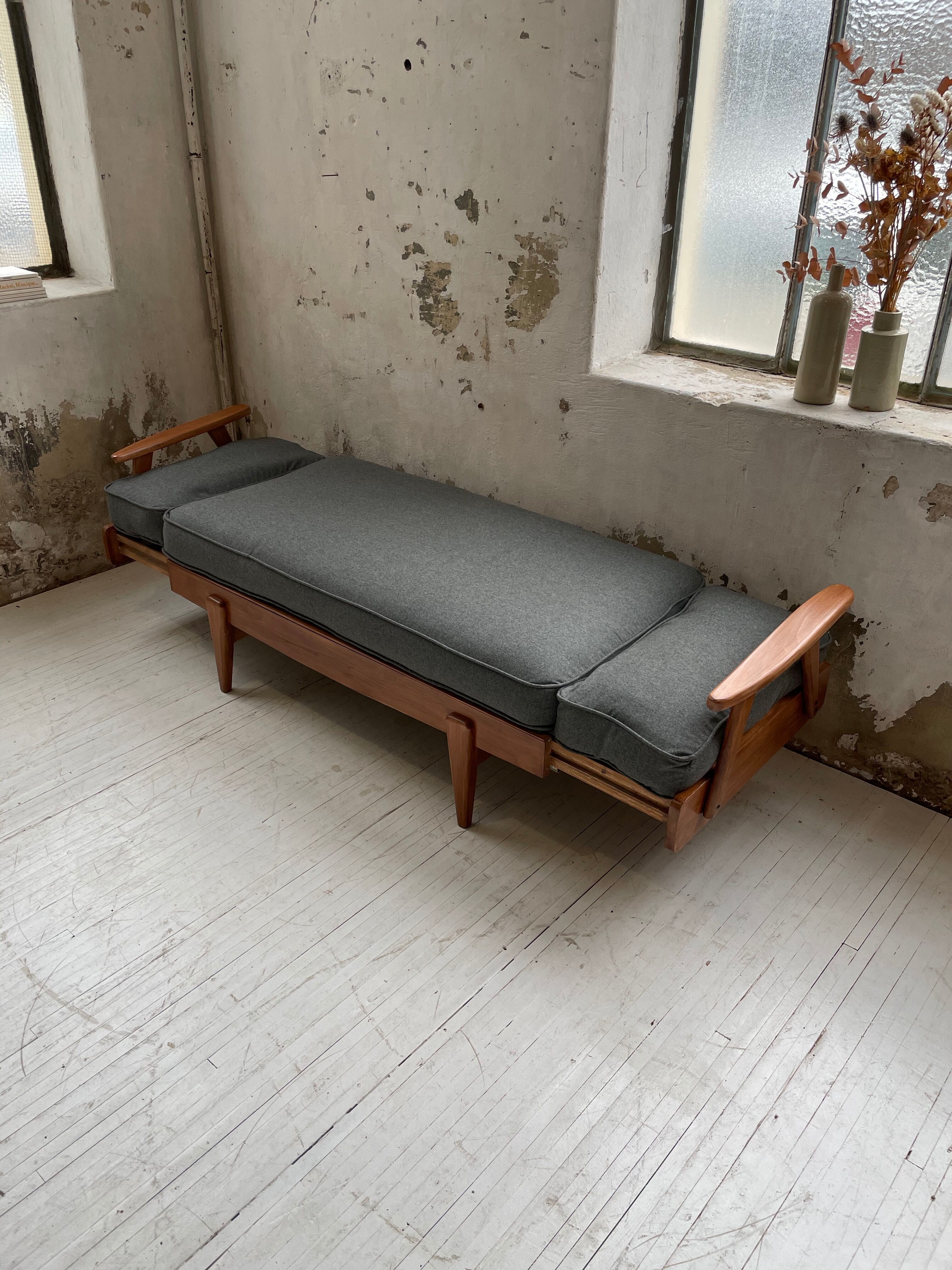 Daybed expandable Scandinavian 2-seater bench
