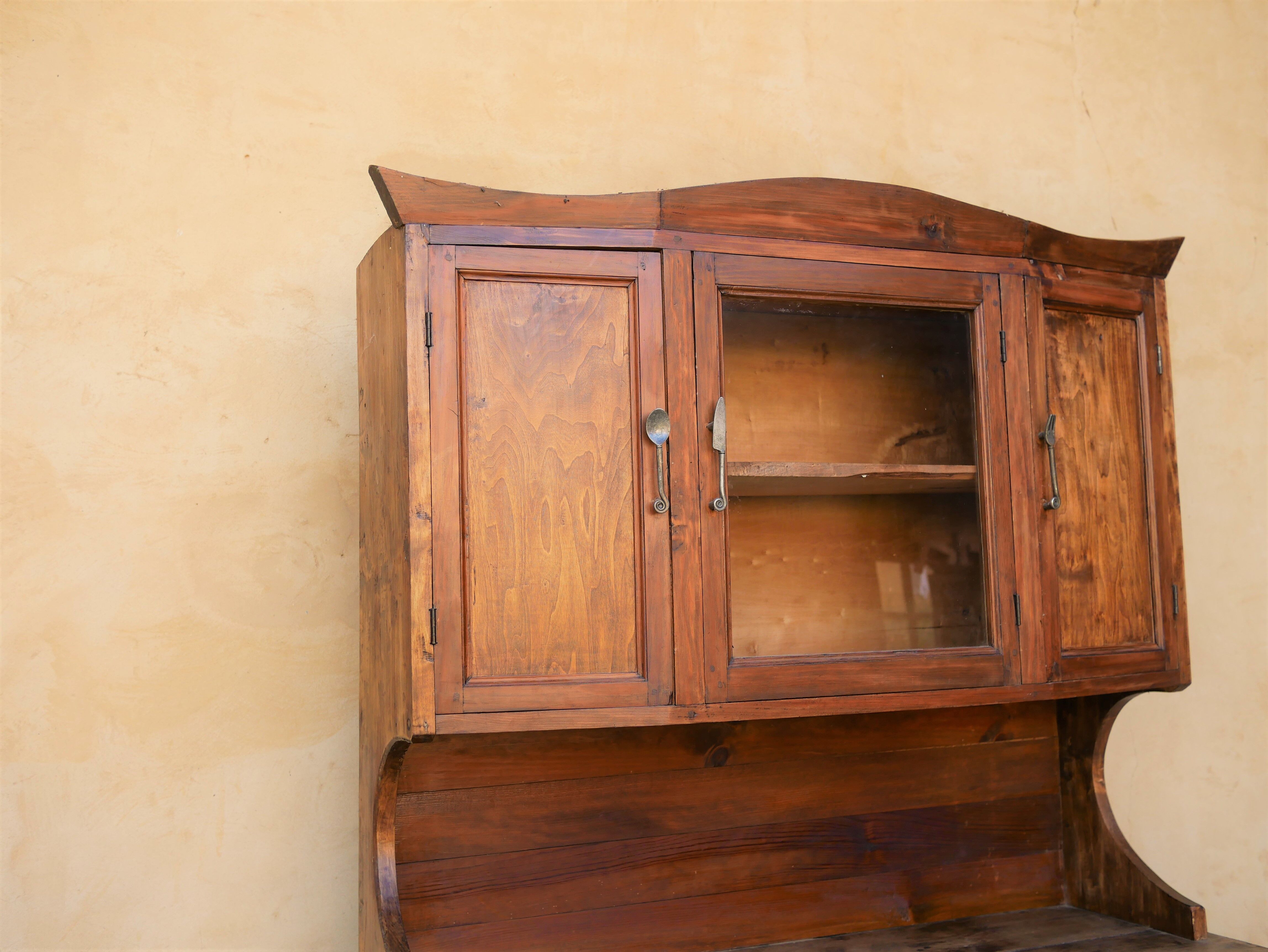 Buffet vaisselier en bois massif