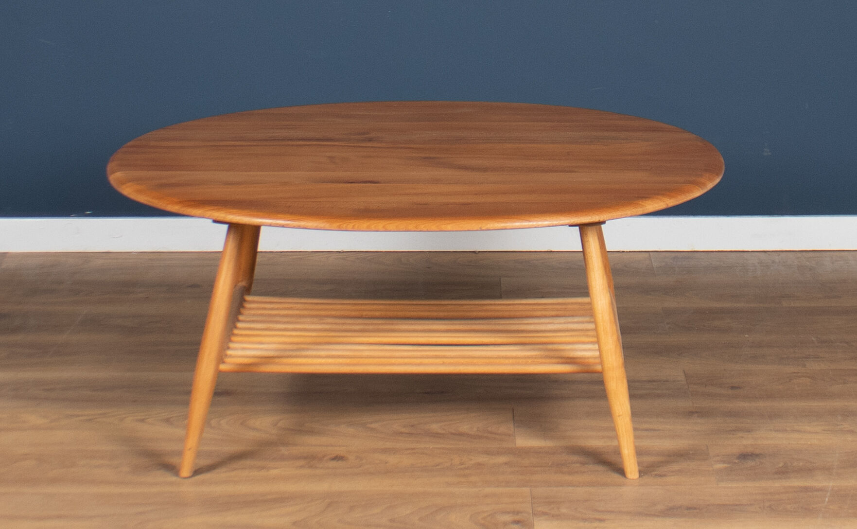 Retro vintage solid elm ercol model 454 supper table, coffee table