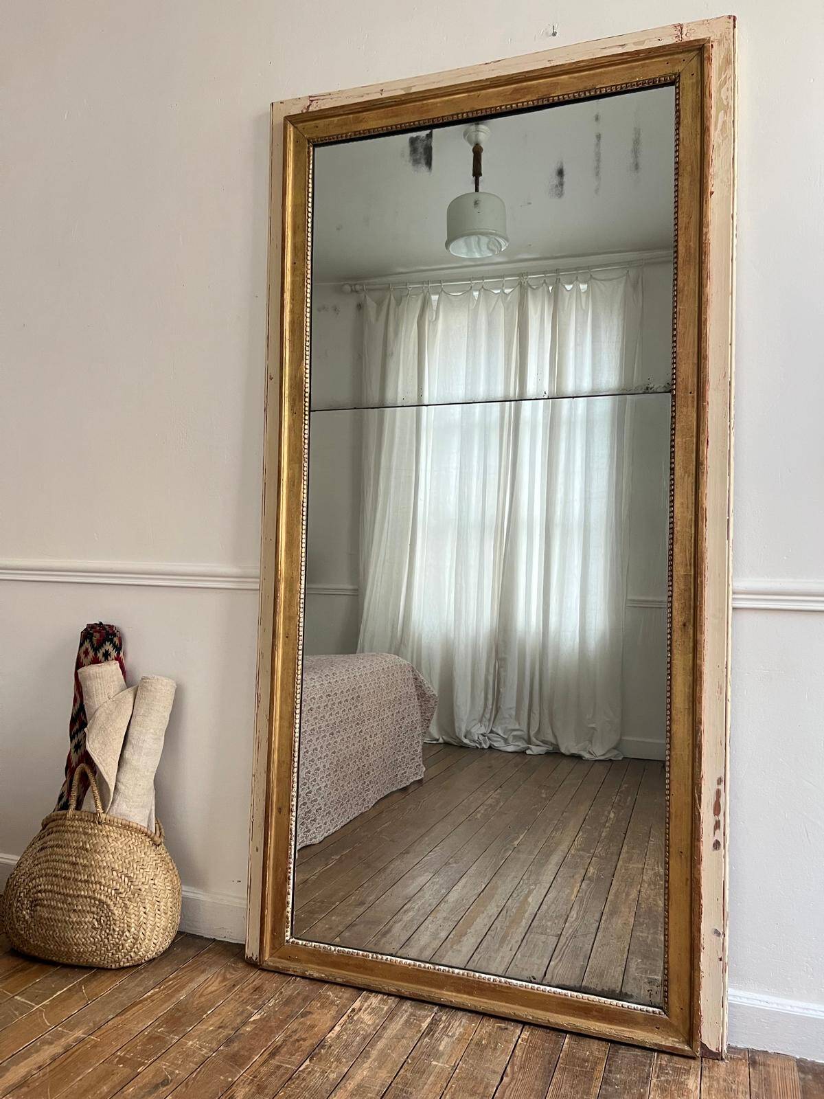 Important 18th Century Mirror Mercury