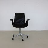 Quatre fauteuils par Kill International