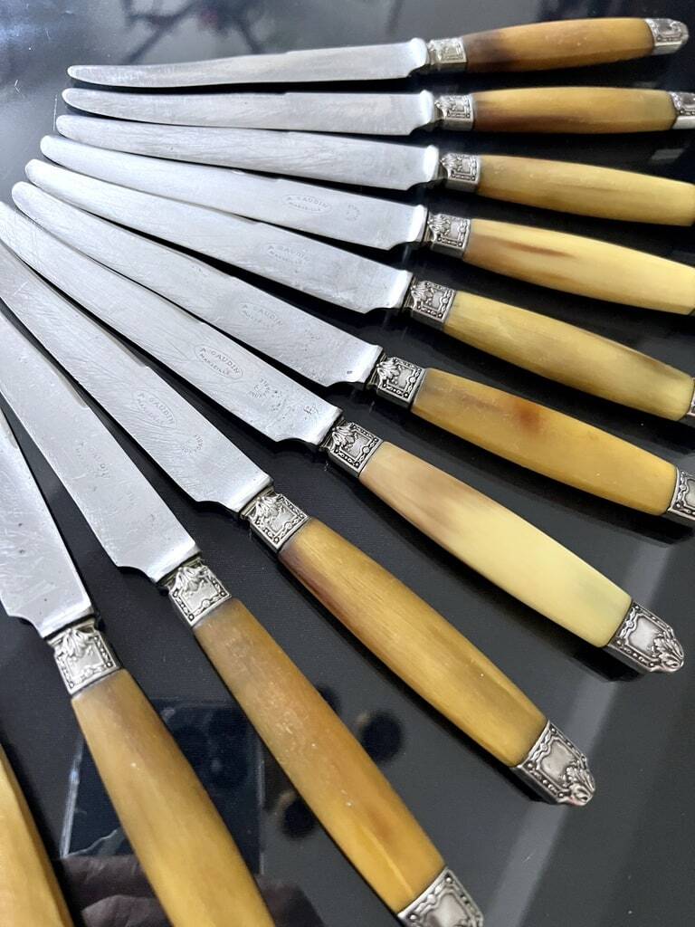 Cheese dessert knives - stainless steel silver-plated bovine horn - art deco cutlery
