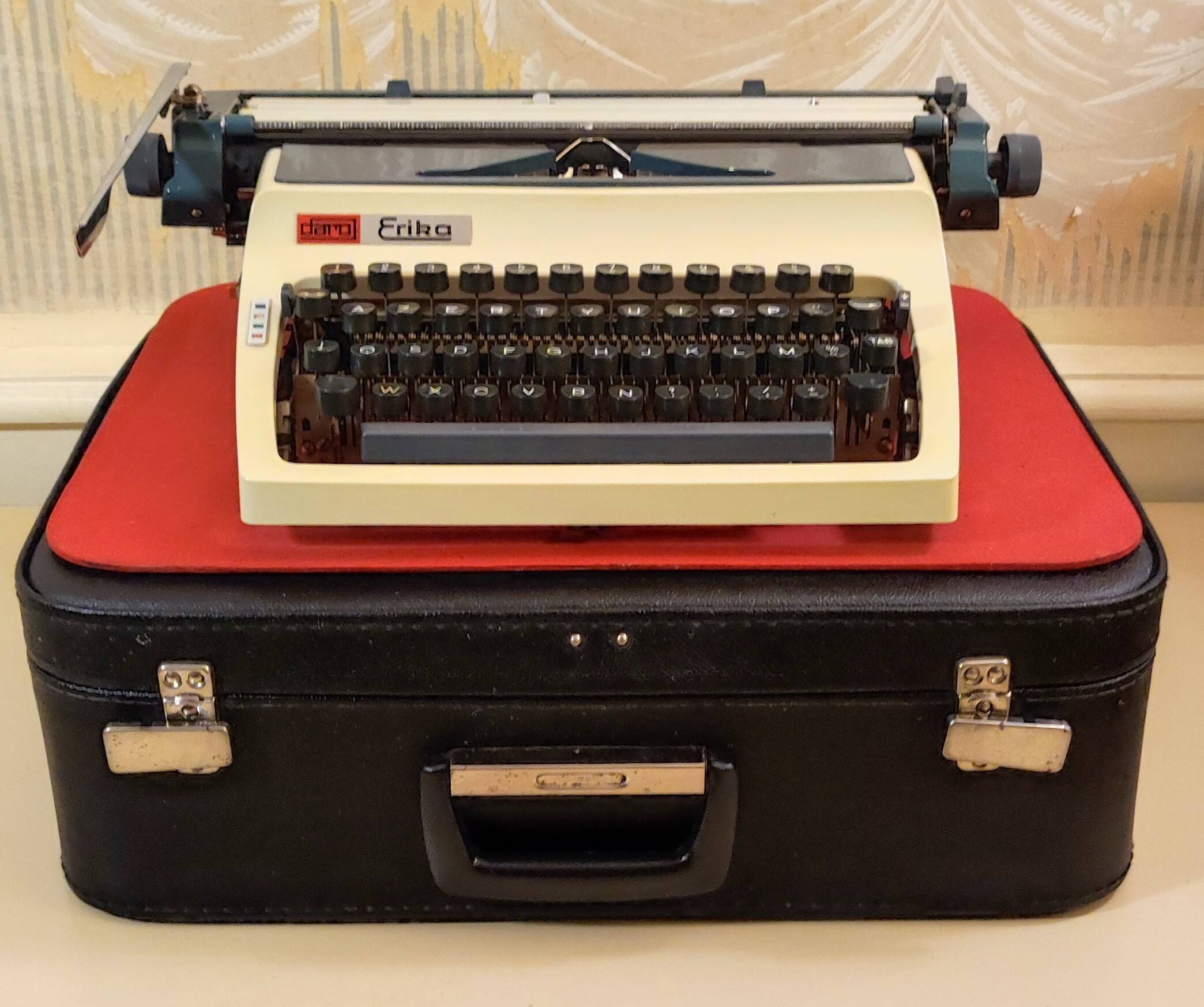 Erika Daro 41 typewriter