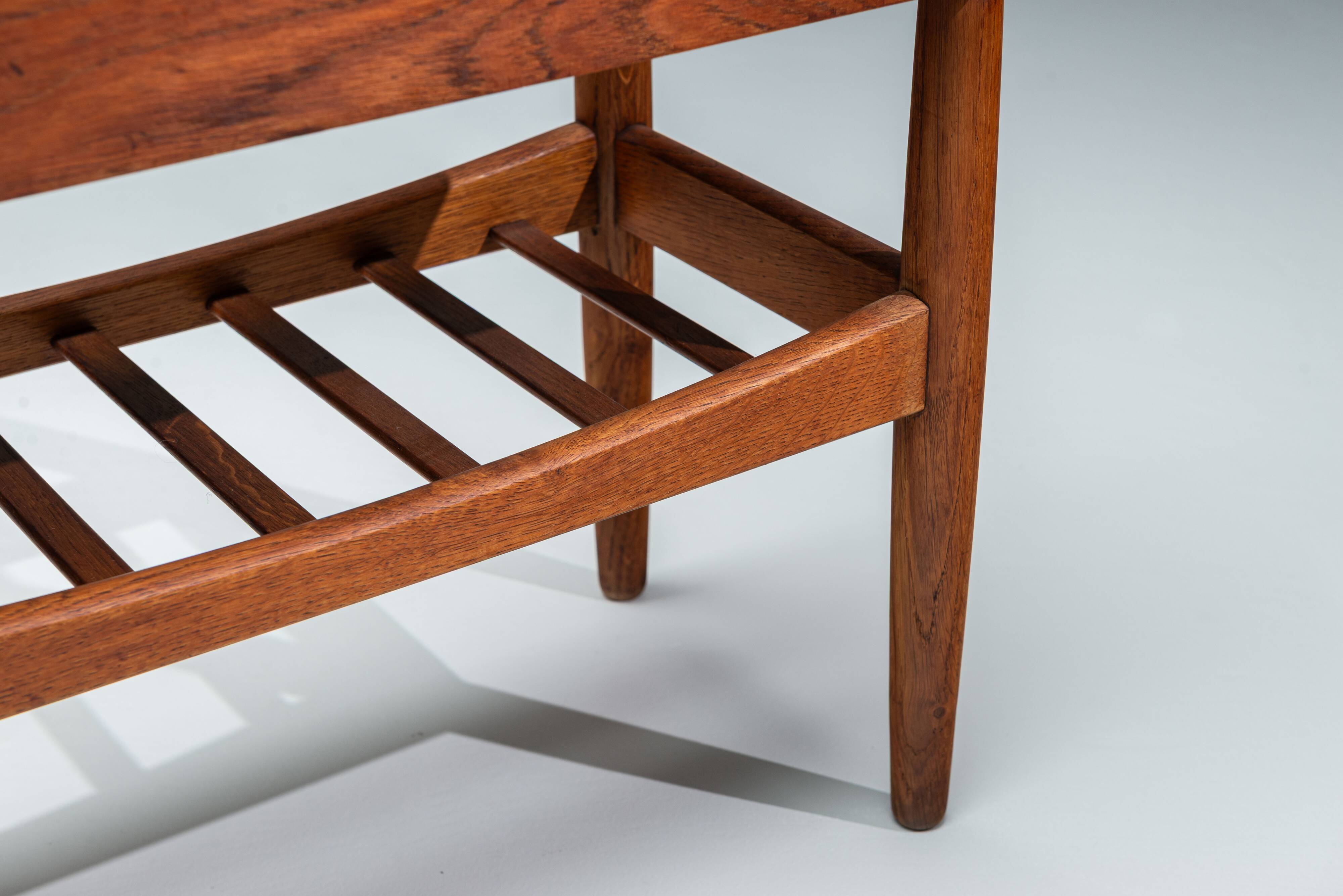 No. 36 teak planter by Arne Wahl Iversen for Vinde Møbelfabrik