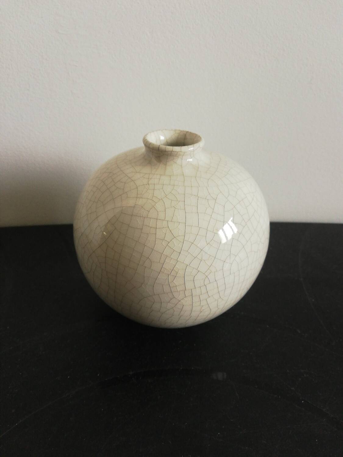 Cracked ceramic ball vase
