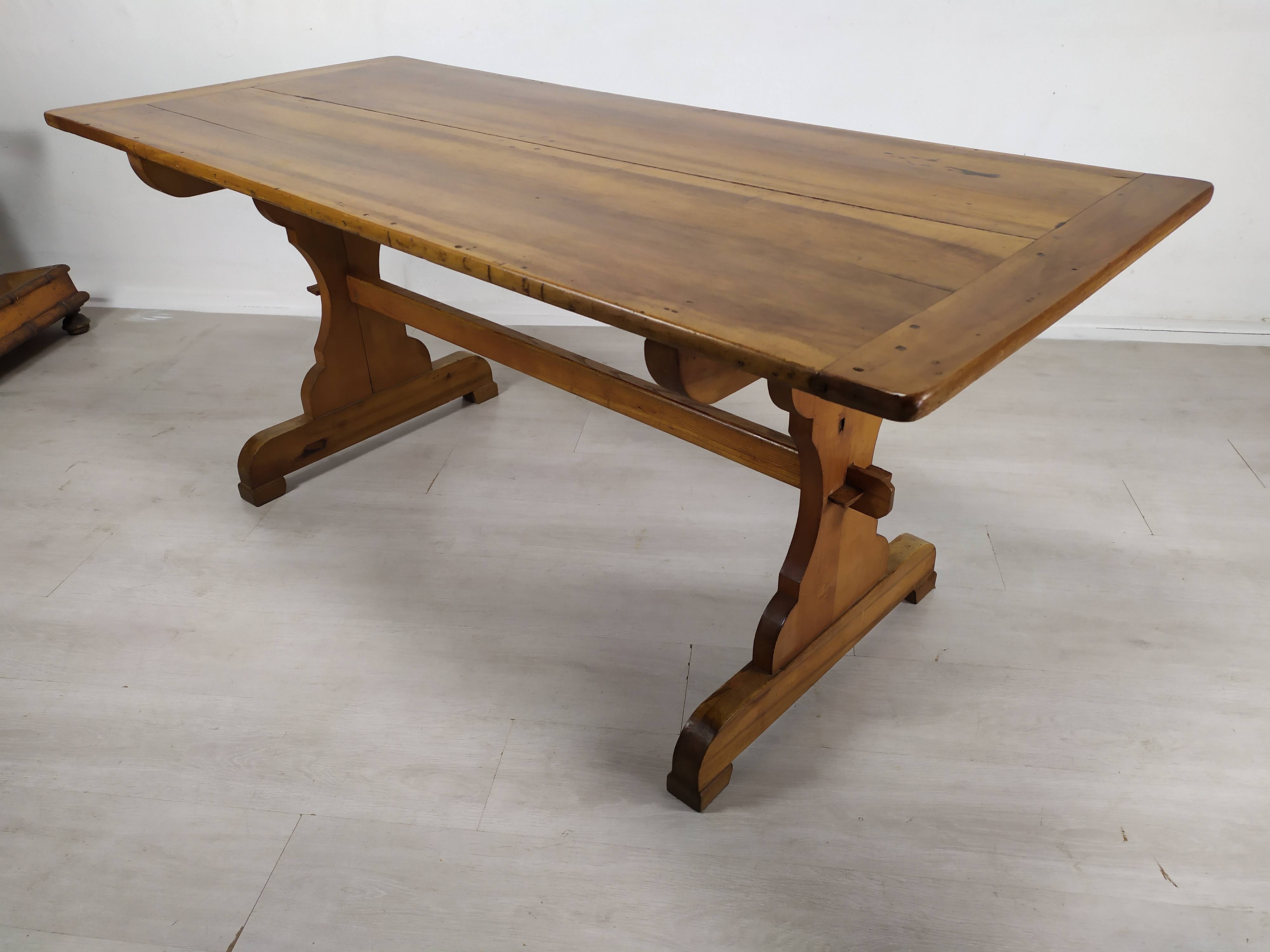 Farmhouse table