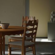 Set of 4 "Razorblade" high back chairs in oak & boucle, Henning Kjærnulf, 1960s