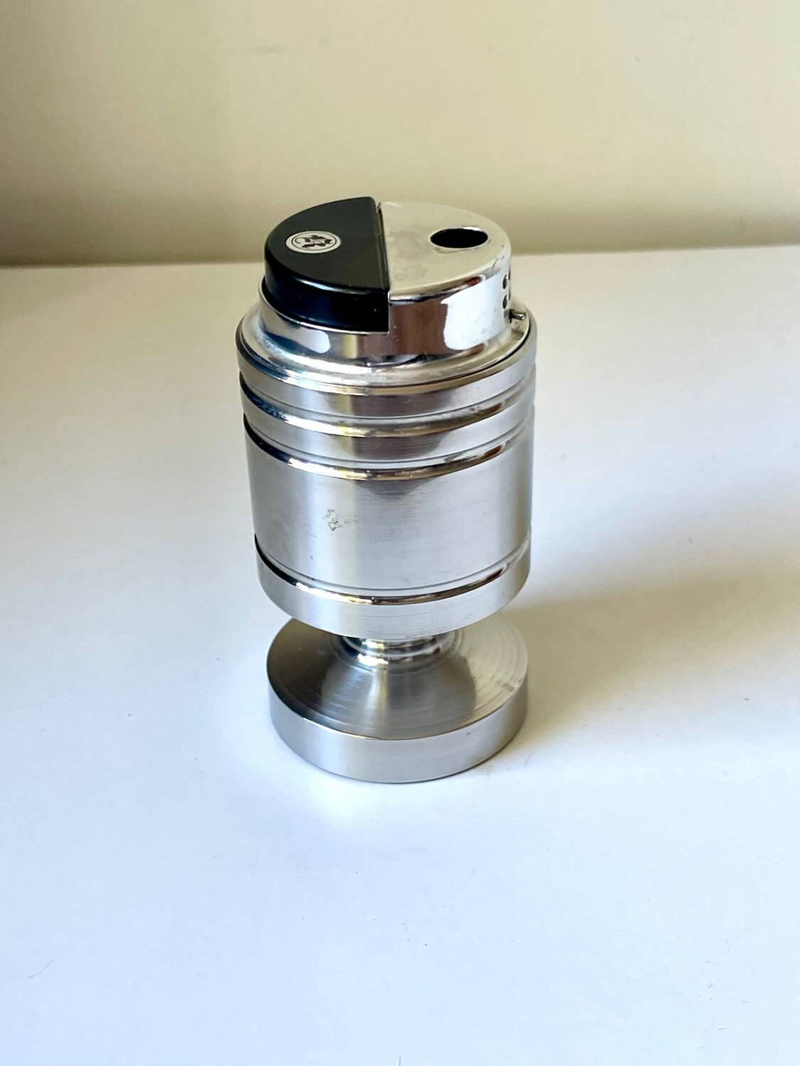 Briquet de table moderniste vintage en métal, Japon