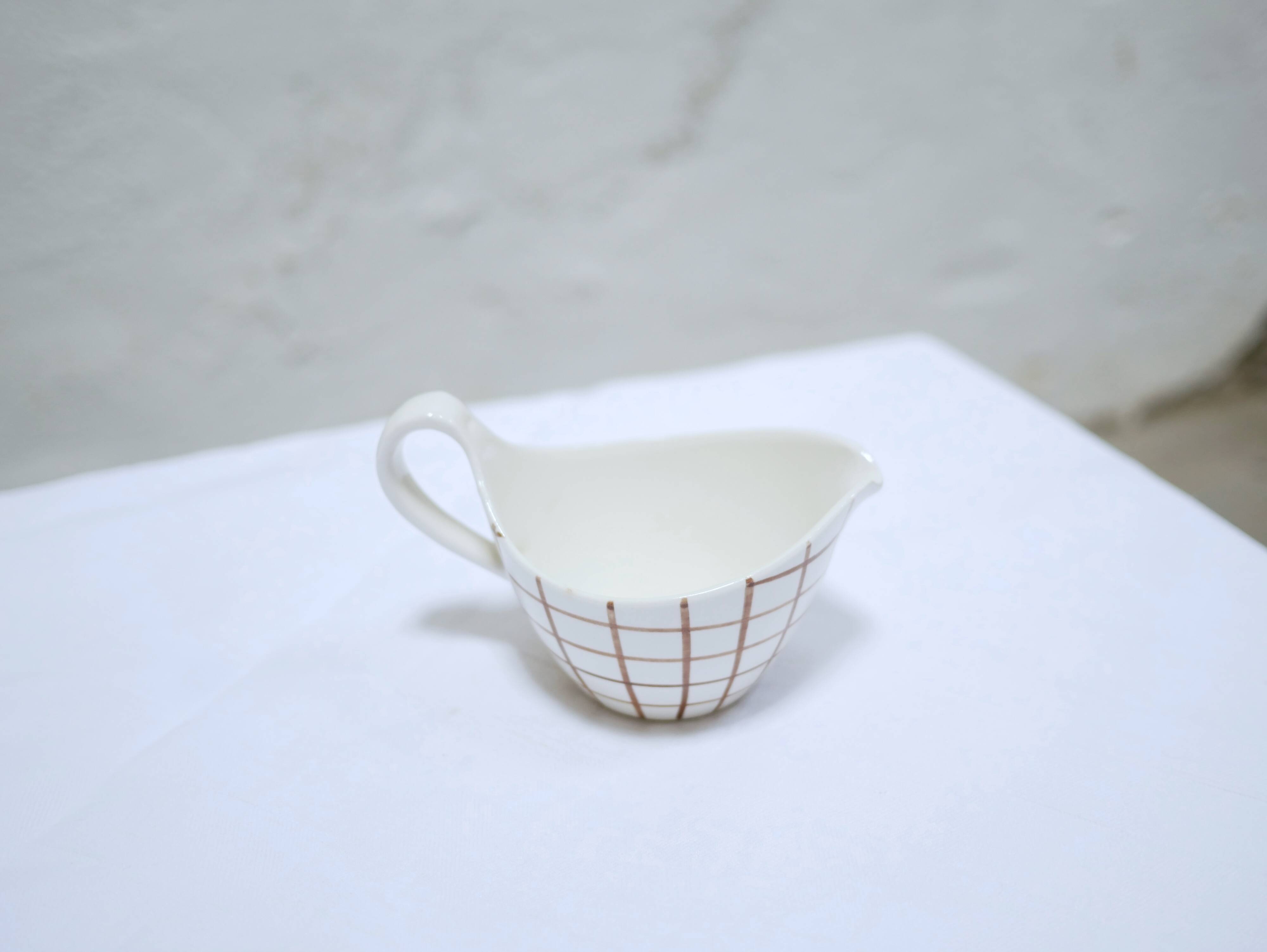 Saucière vintage ceramic pot by the Longchamp manufacture, France