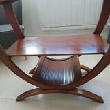 Pedestal table