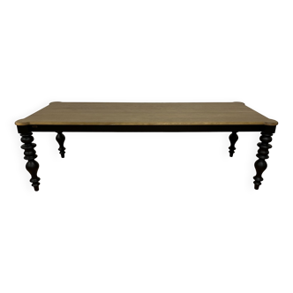 Table à manger style classique en bois, pieds noirs, 12 couverts