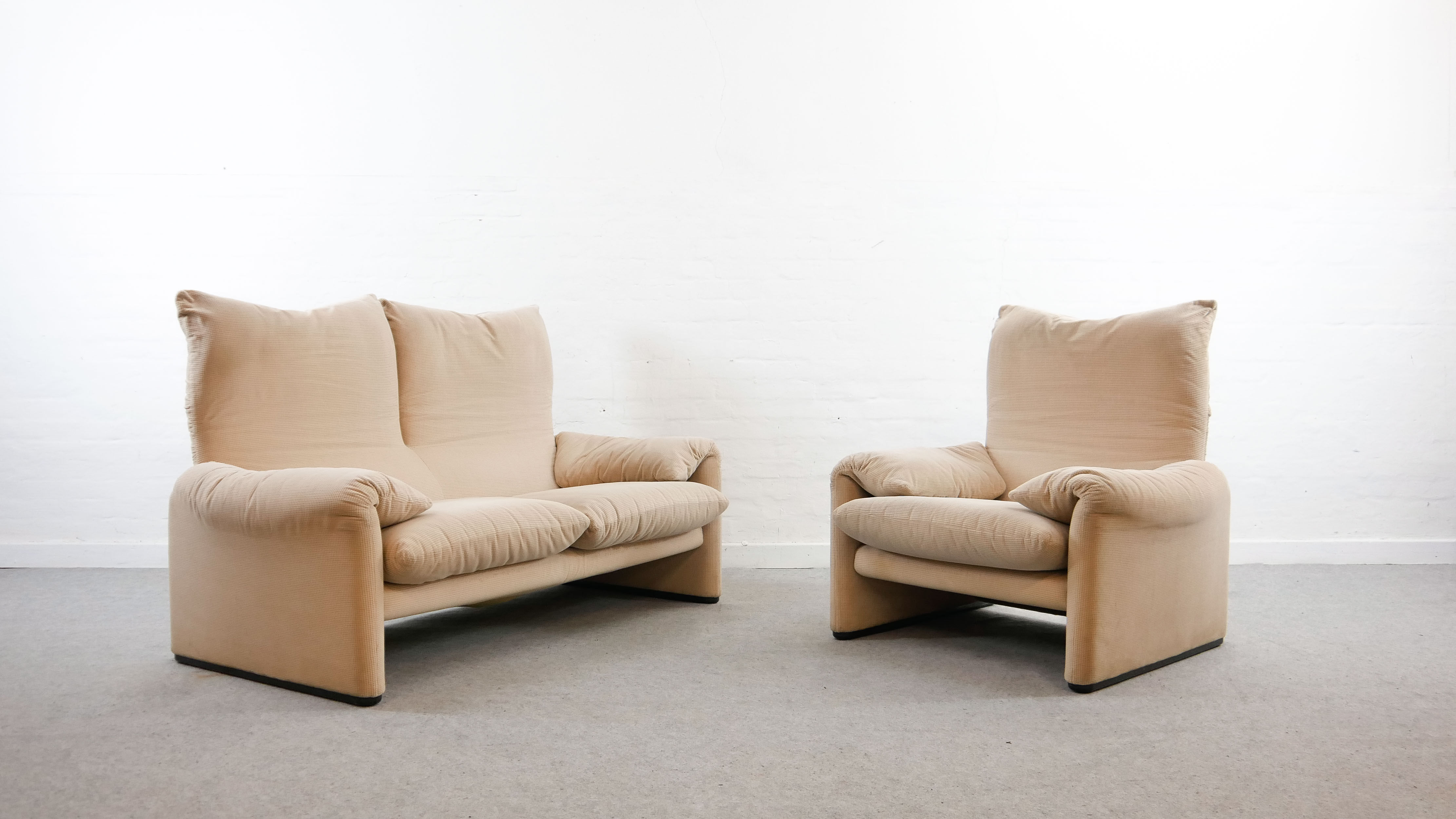 Set of Maralunga 2-seater & armchair by Vico Magistretti for Cassina, Italy