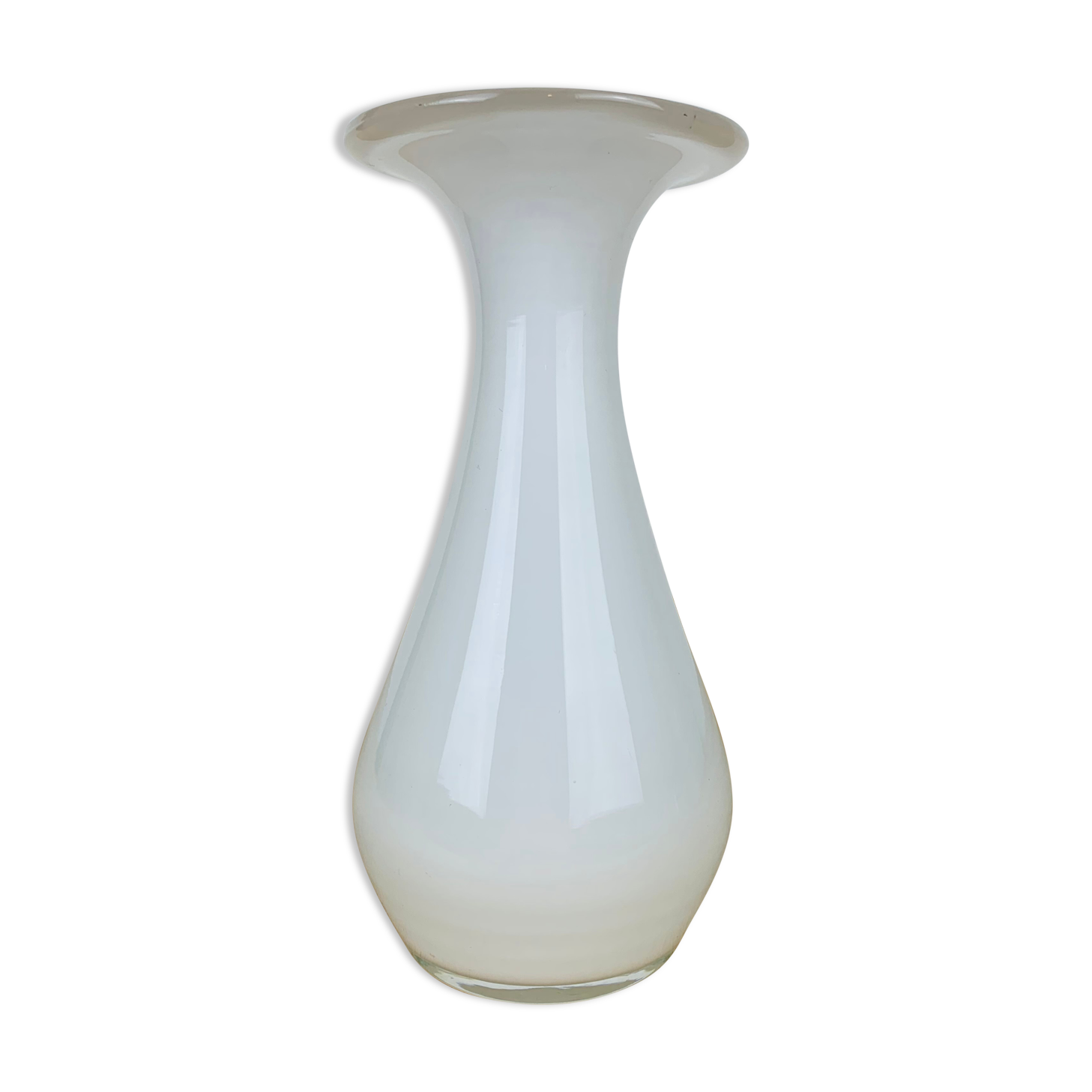 Tarnowiec flat neck vase in vintage white glass