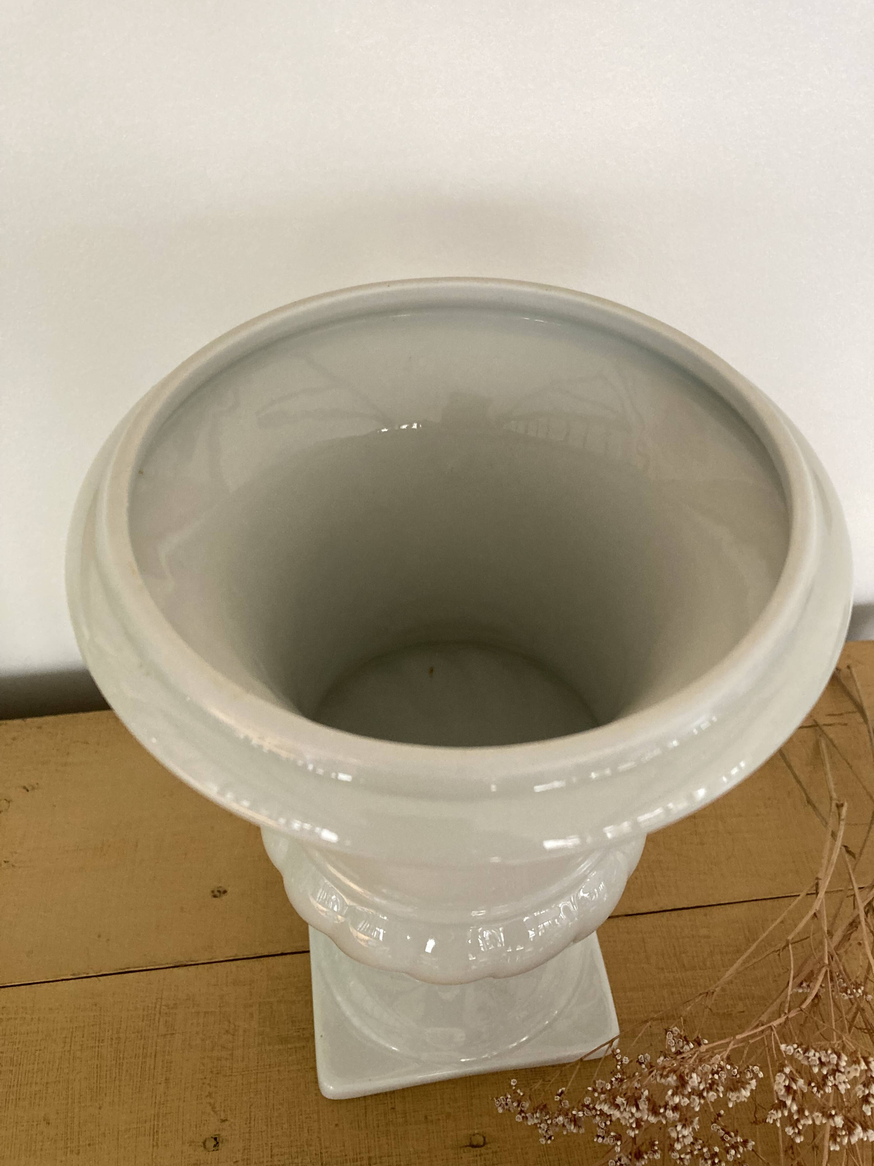 Vase Médicis porcelaine Limoges H23cm