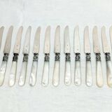 Paul Canaux et Cie – 13 Couteaux en argent et nacre