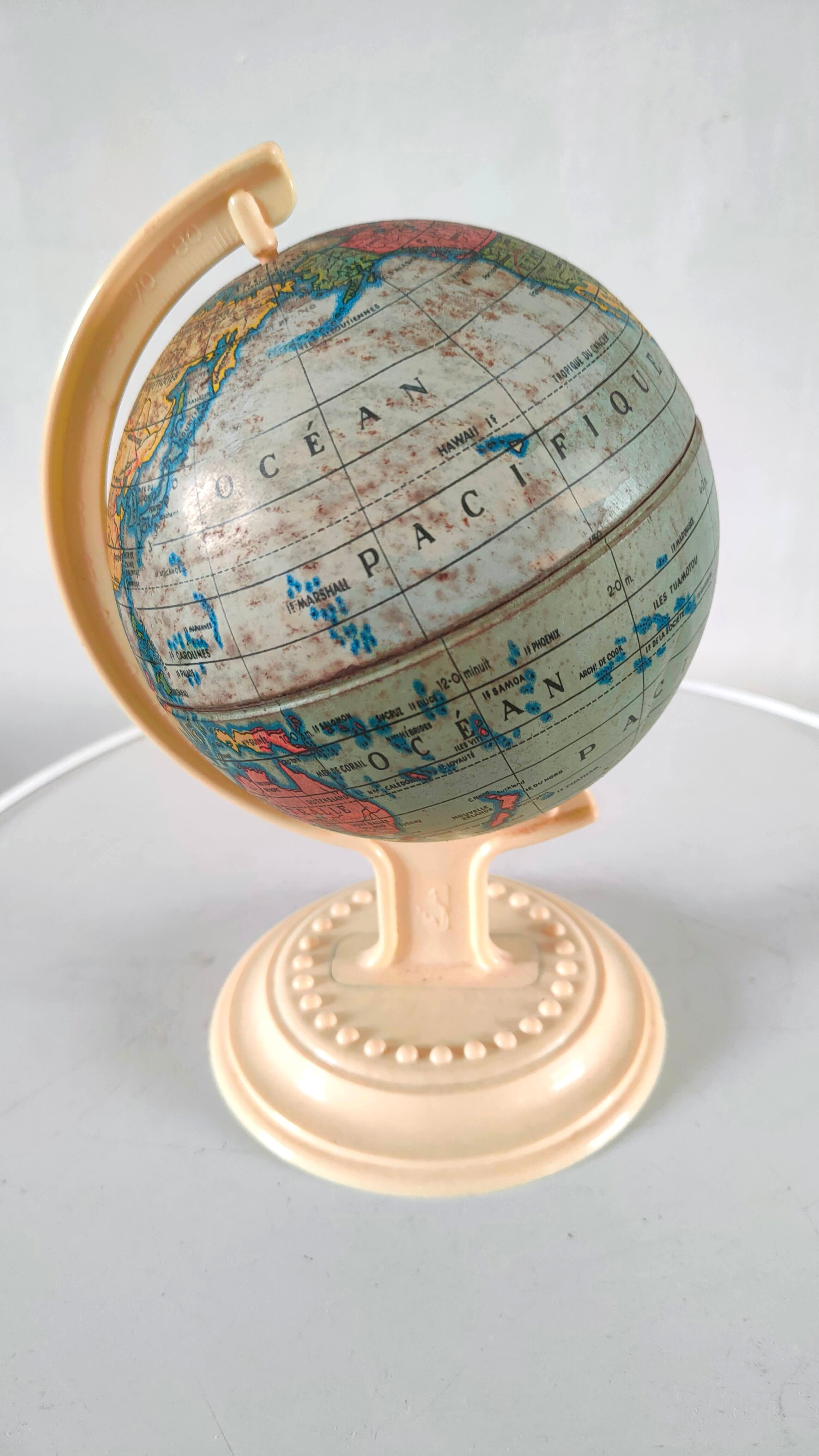 Globe design 60s 70s