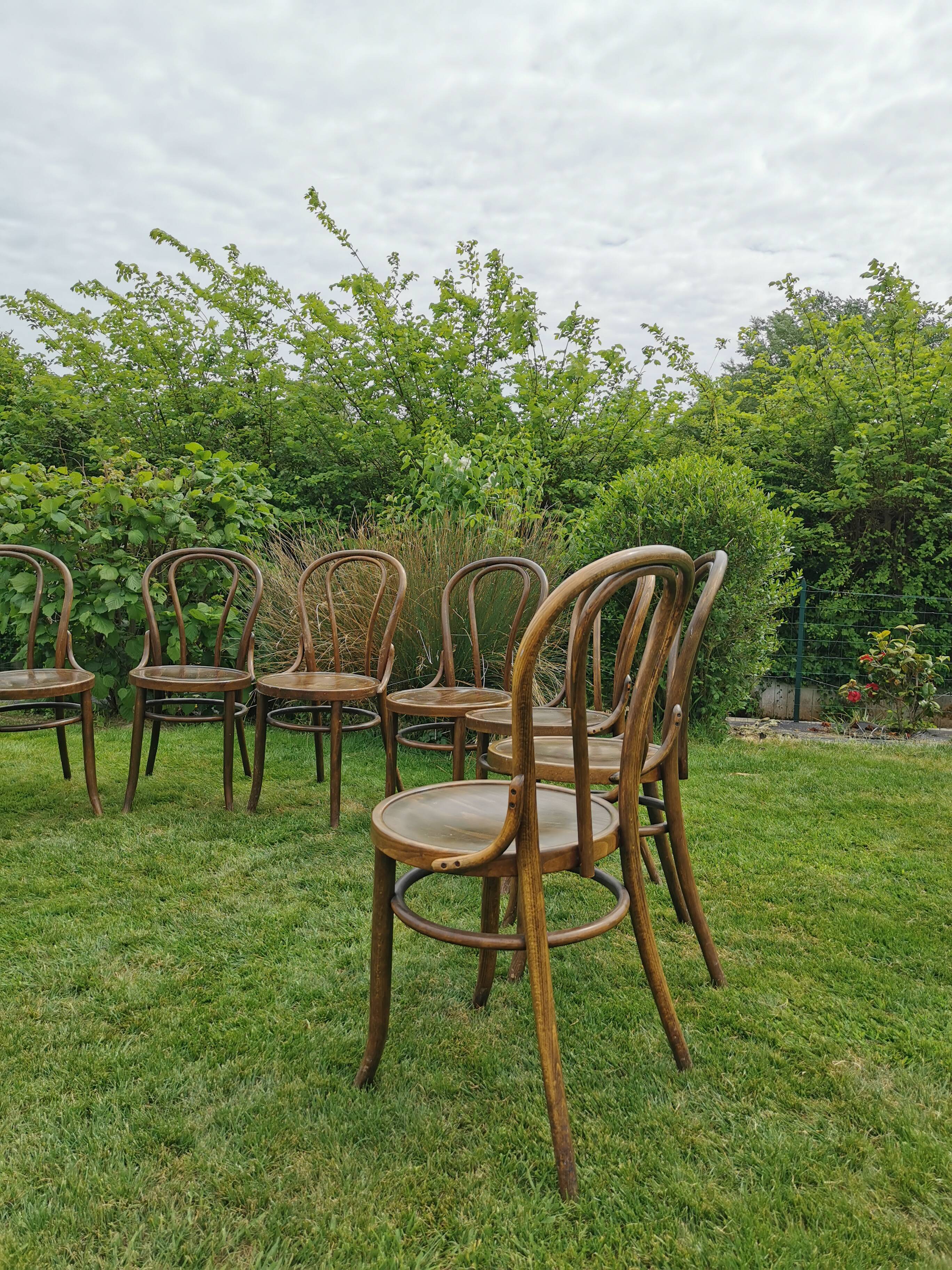 Set of 10 bistro chairs