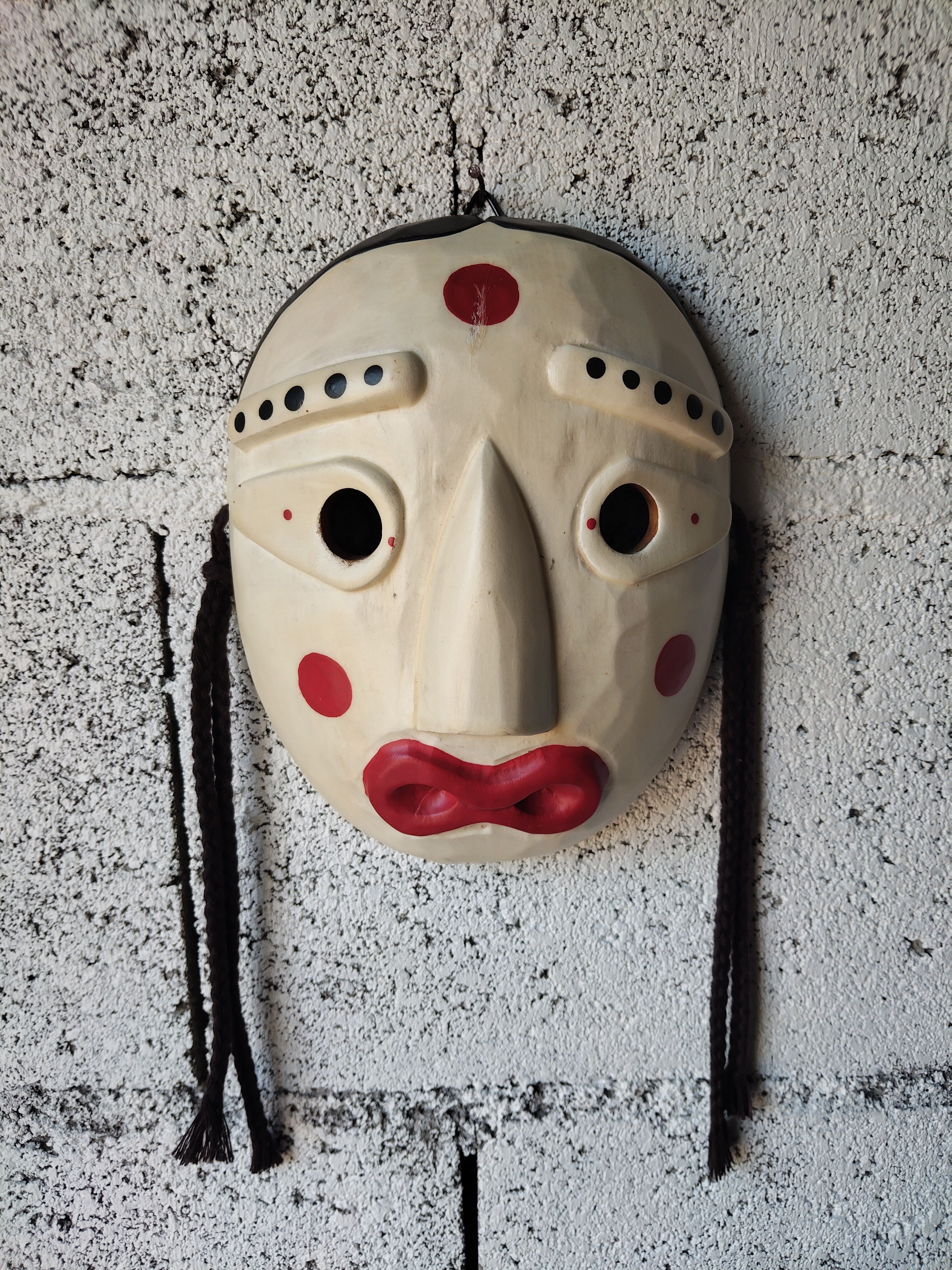 Korean wooden mask – Travel souvenir – Artisan wall decoration